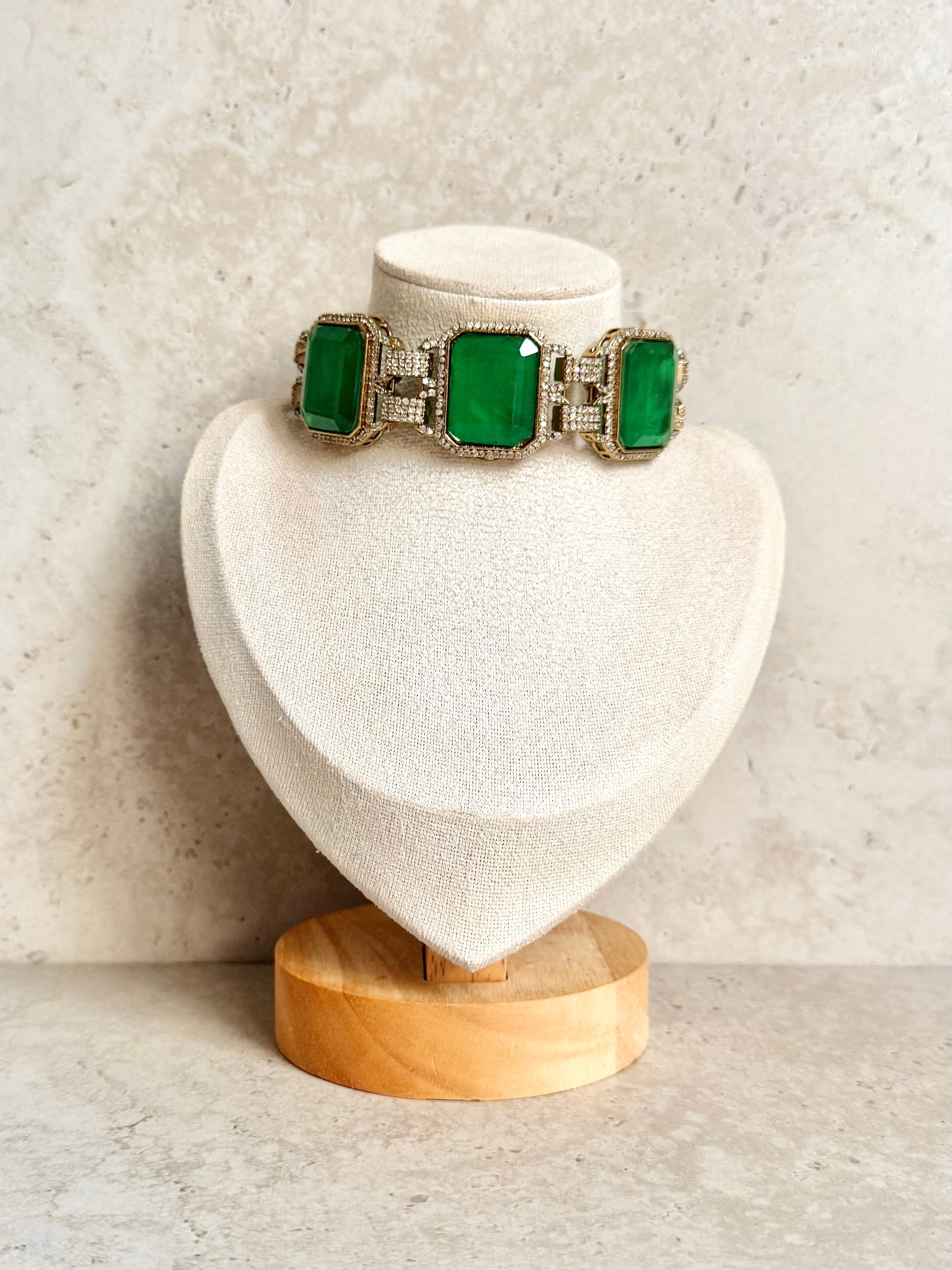 Priyal Necklace Set