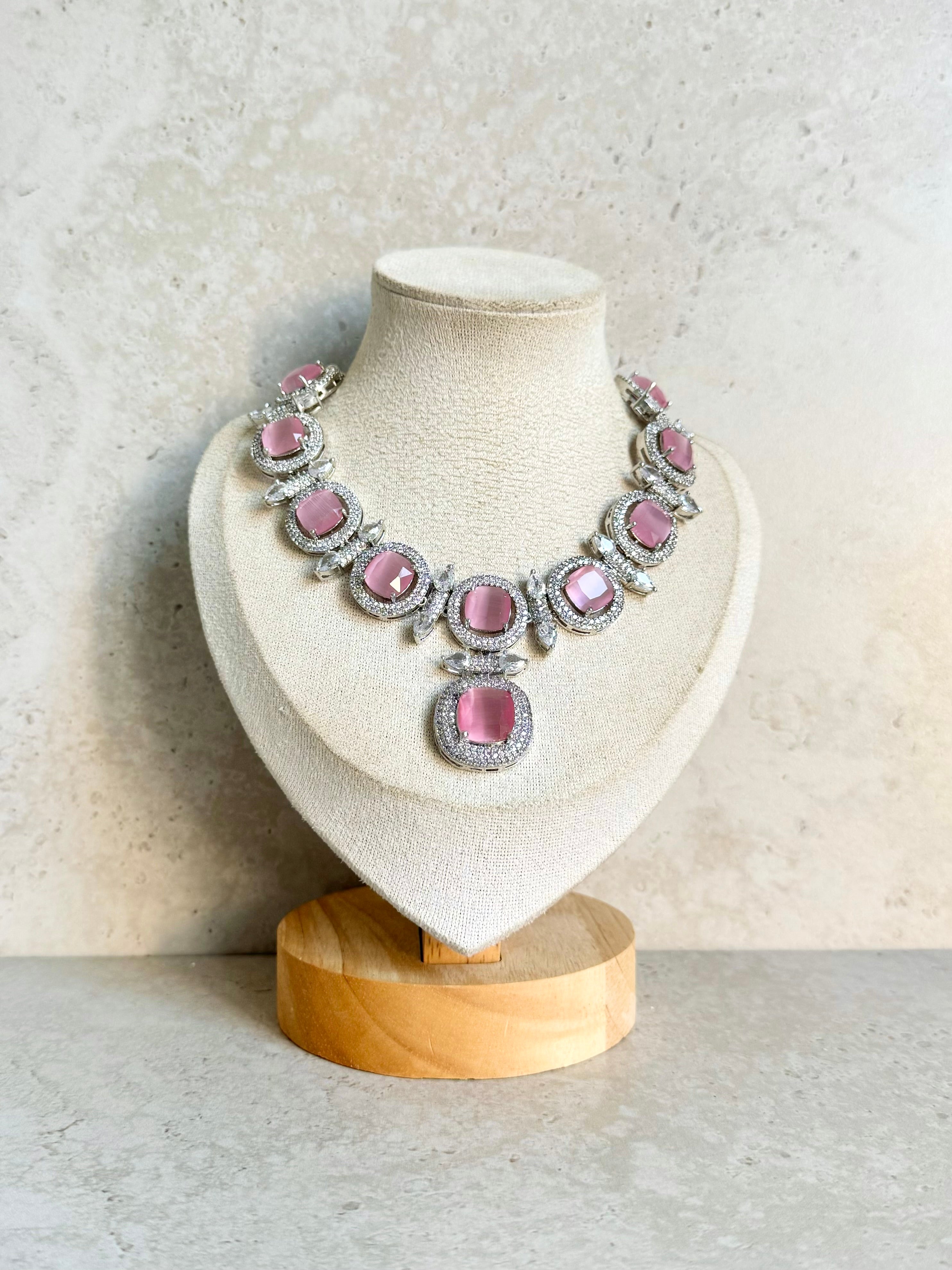 Samera Necklace Set