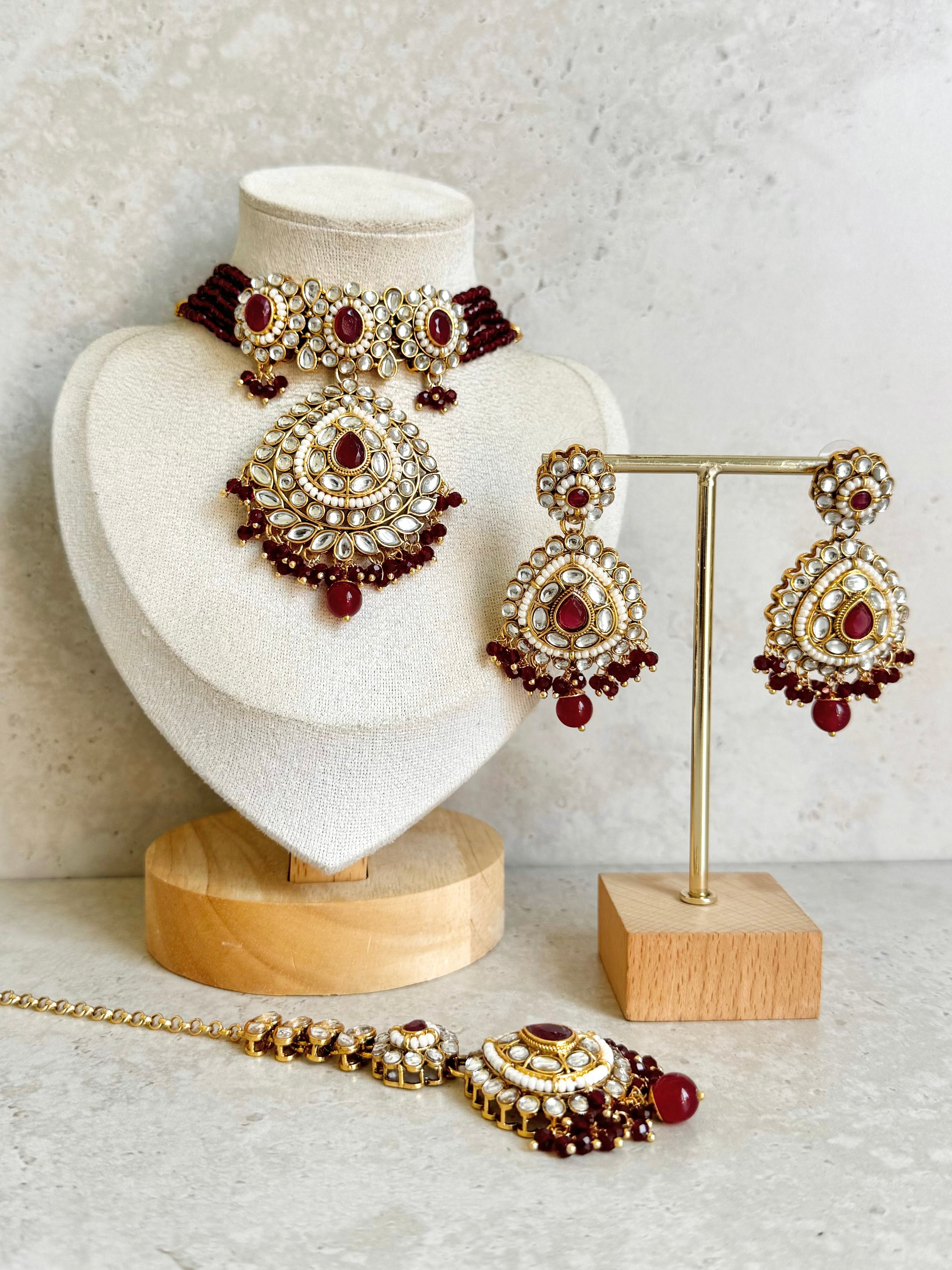 Alia Necklace Set