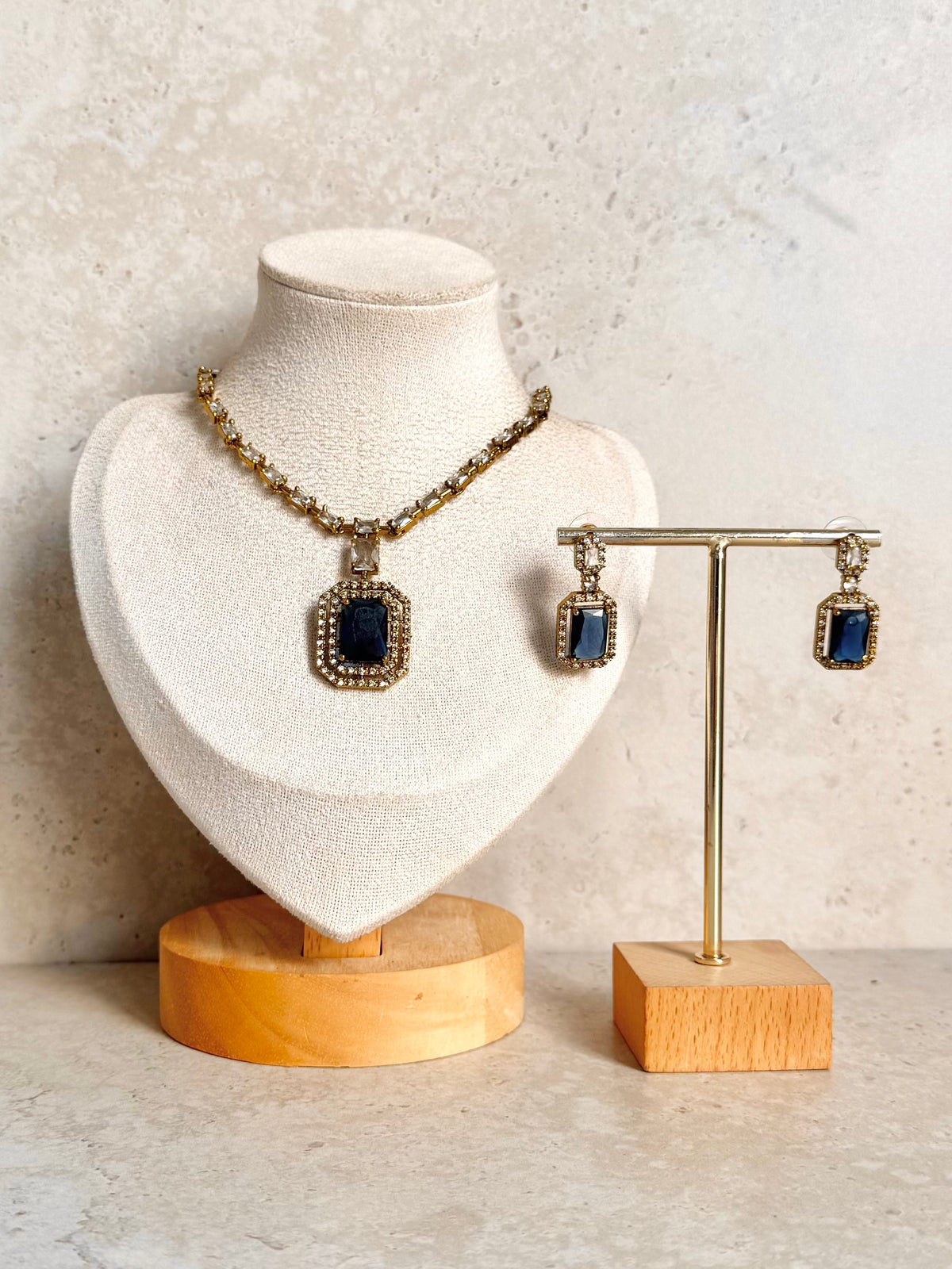 Maira Necklace Set