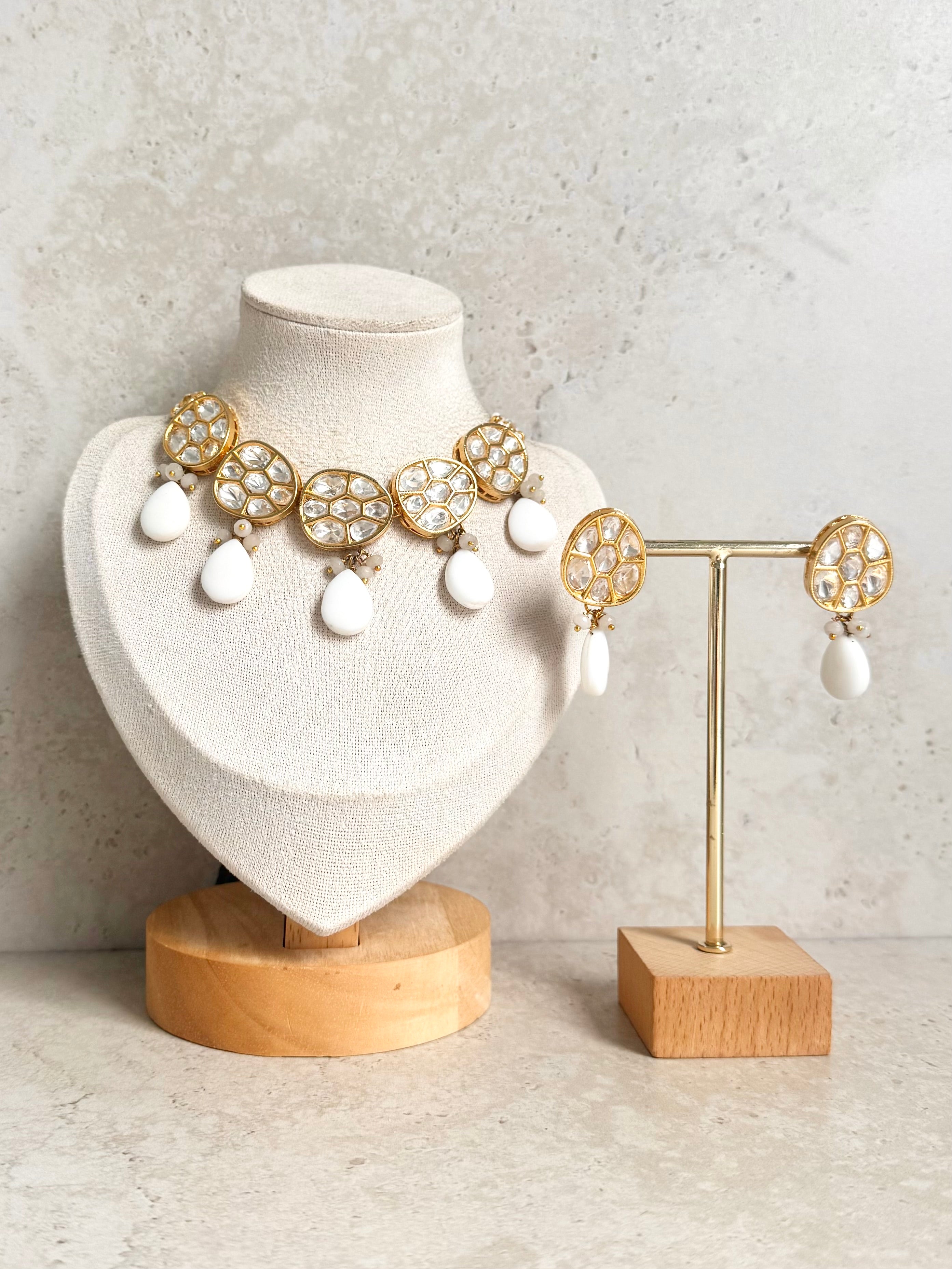 Aman Necklace Set