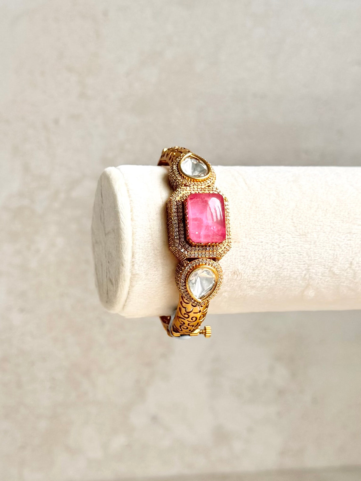 Anu Bangle