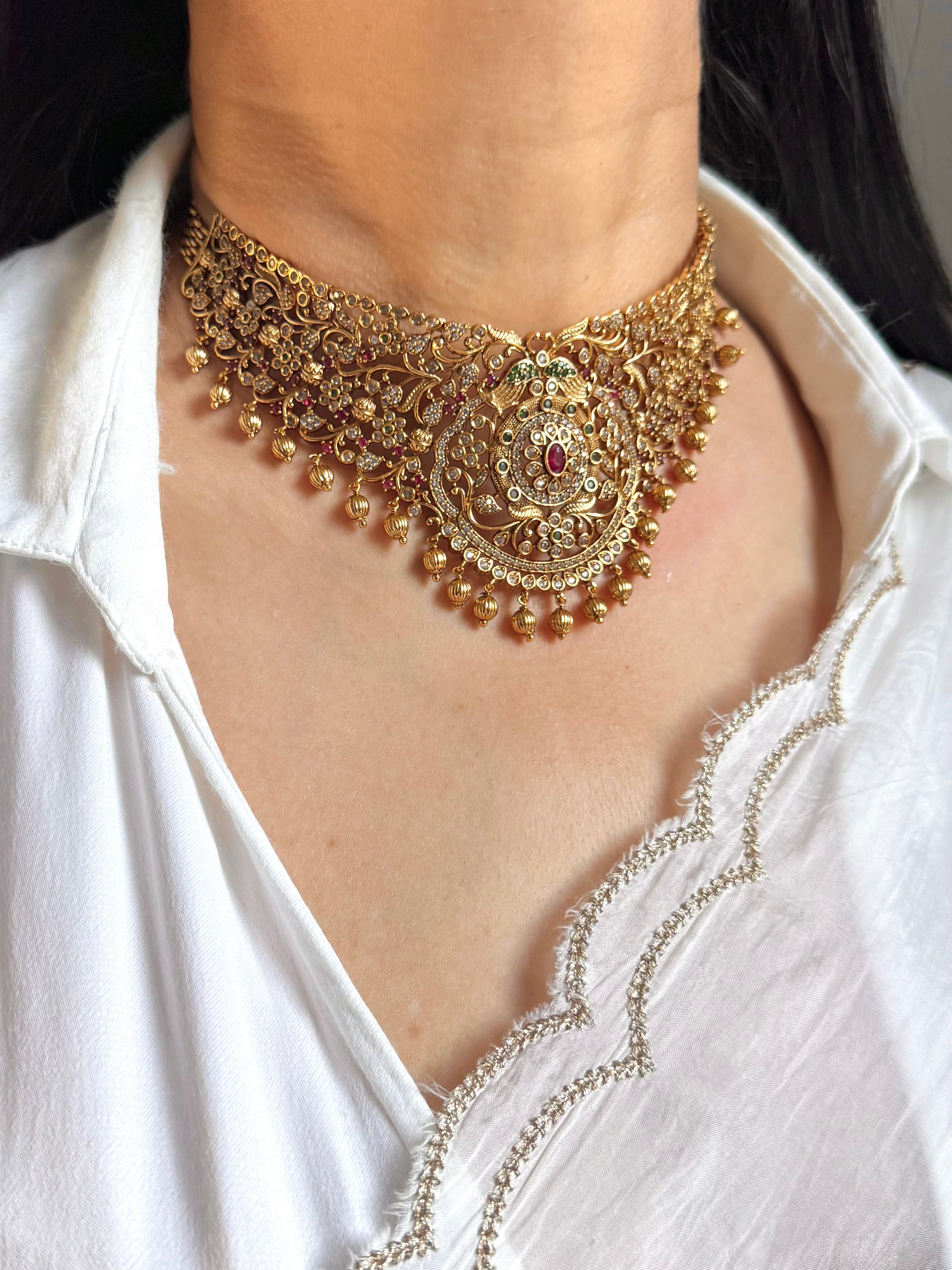 Talvir Necklace Set