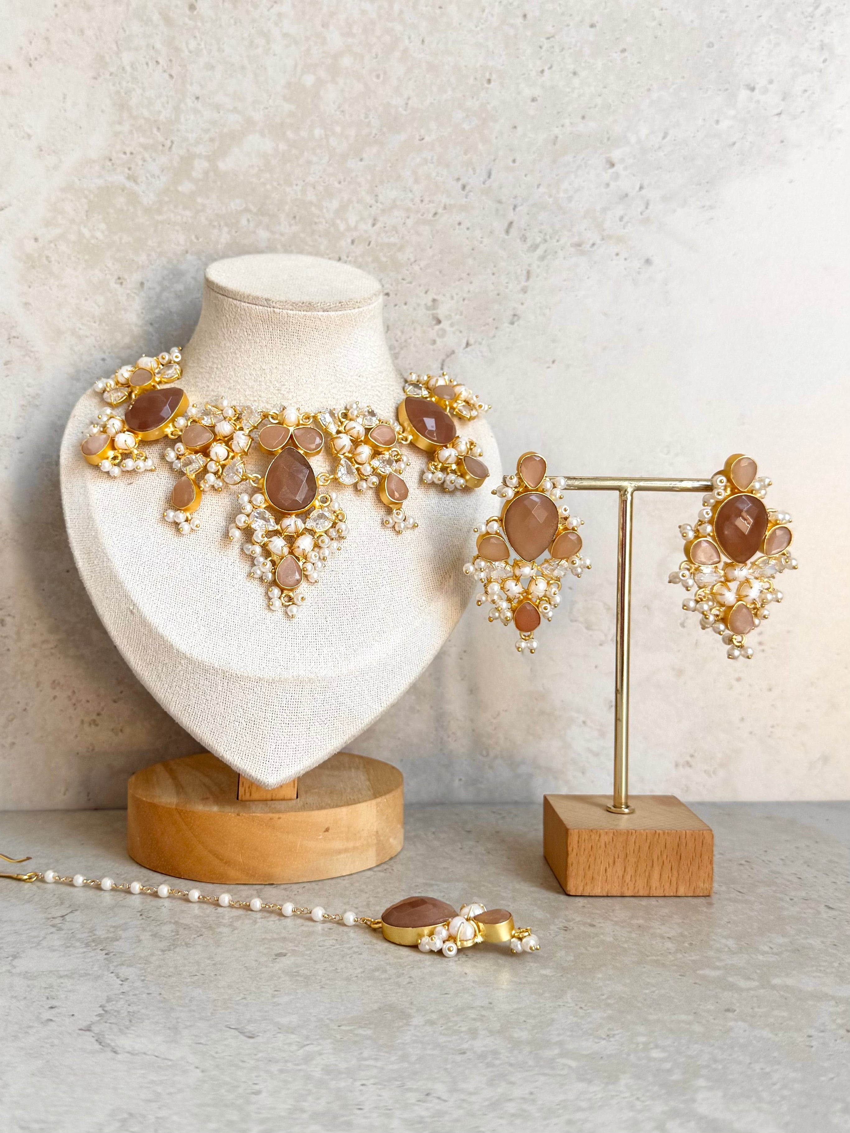 Elina Necklace Set