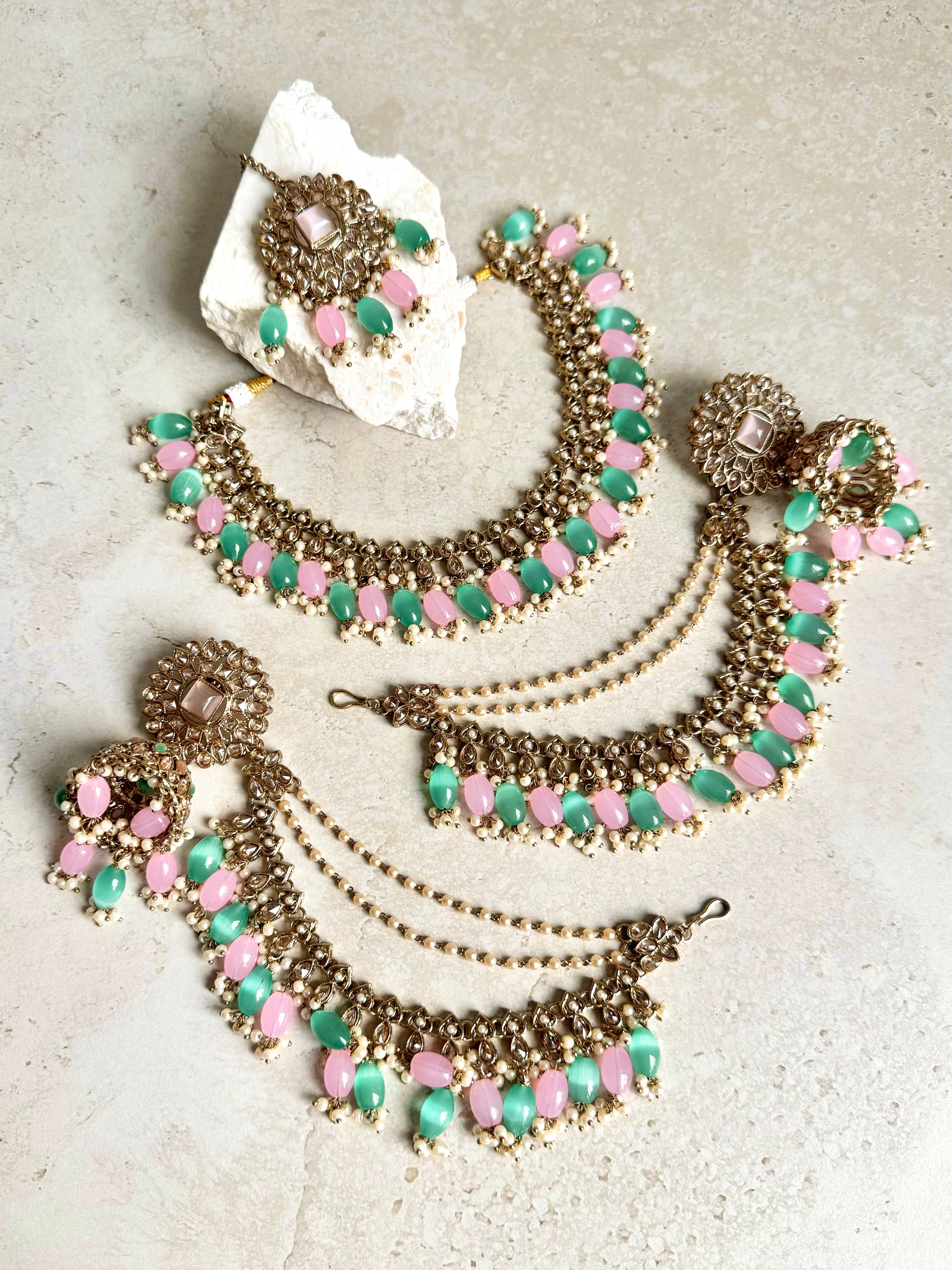 Inaya Necklace Set