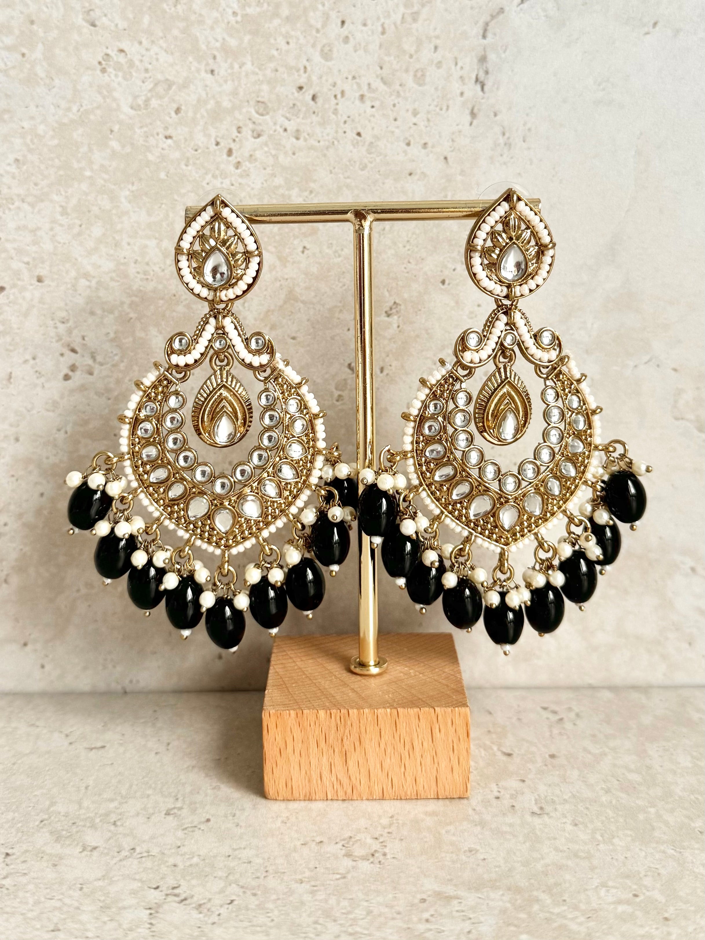 Harnoor Earrings