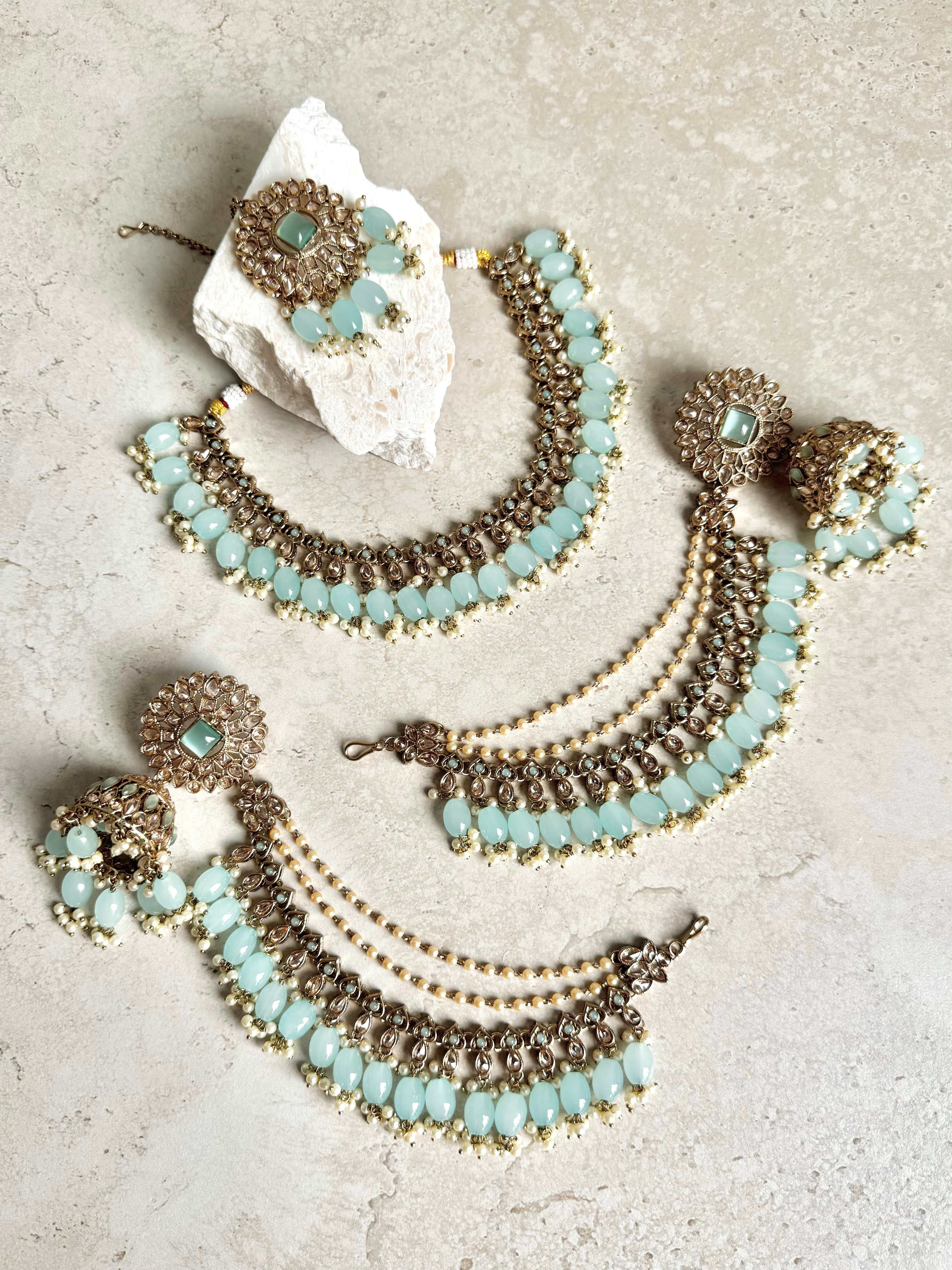 Inaya Necklace Set