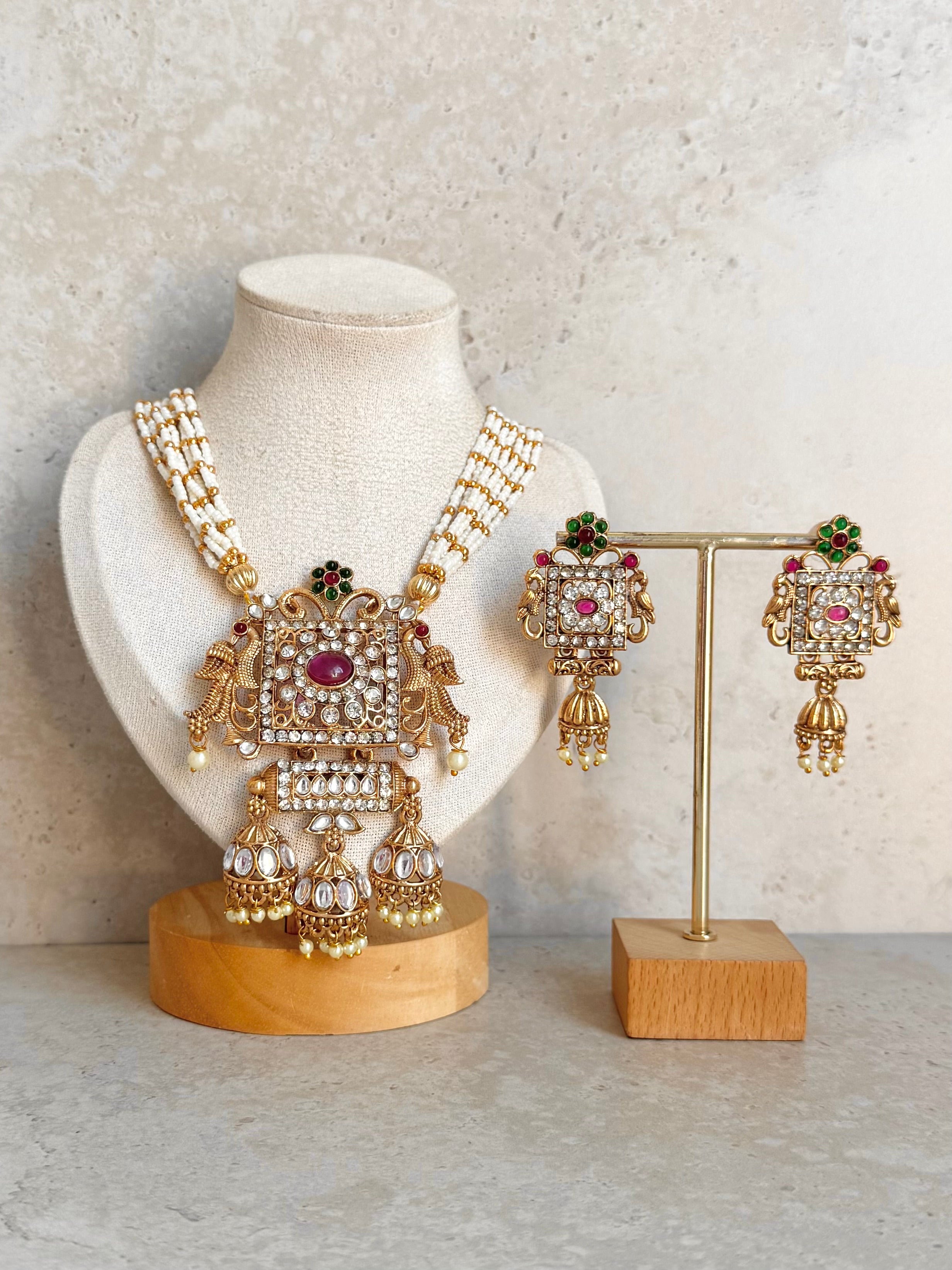 Rashmi Necklace Set