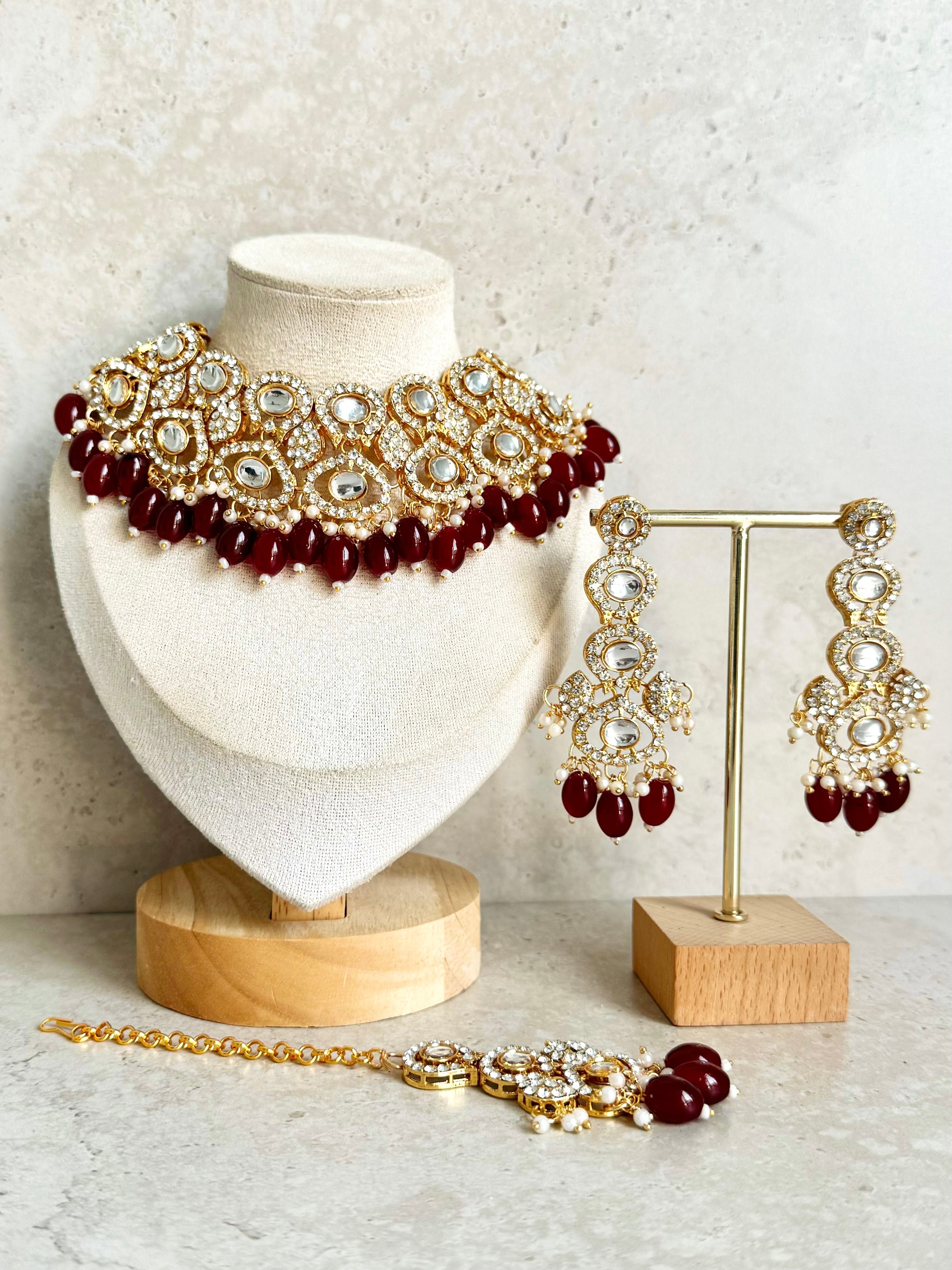 Simran Necklace Set