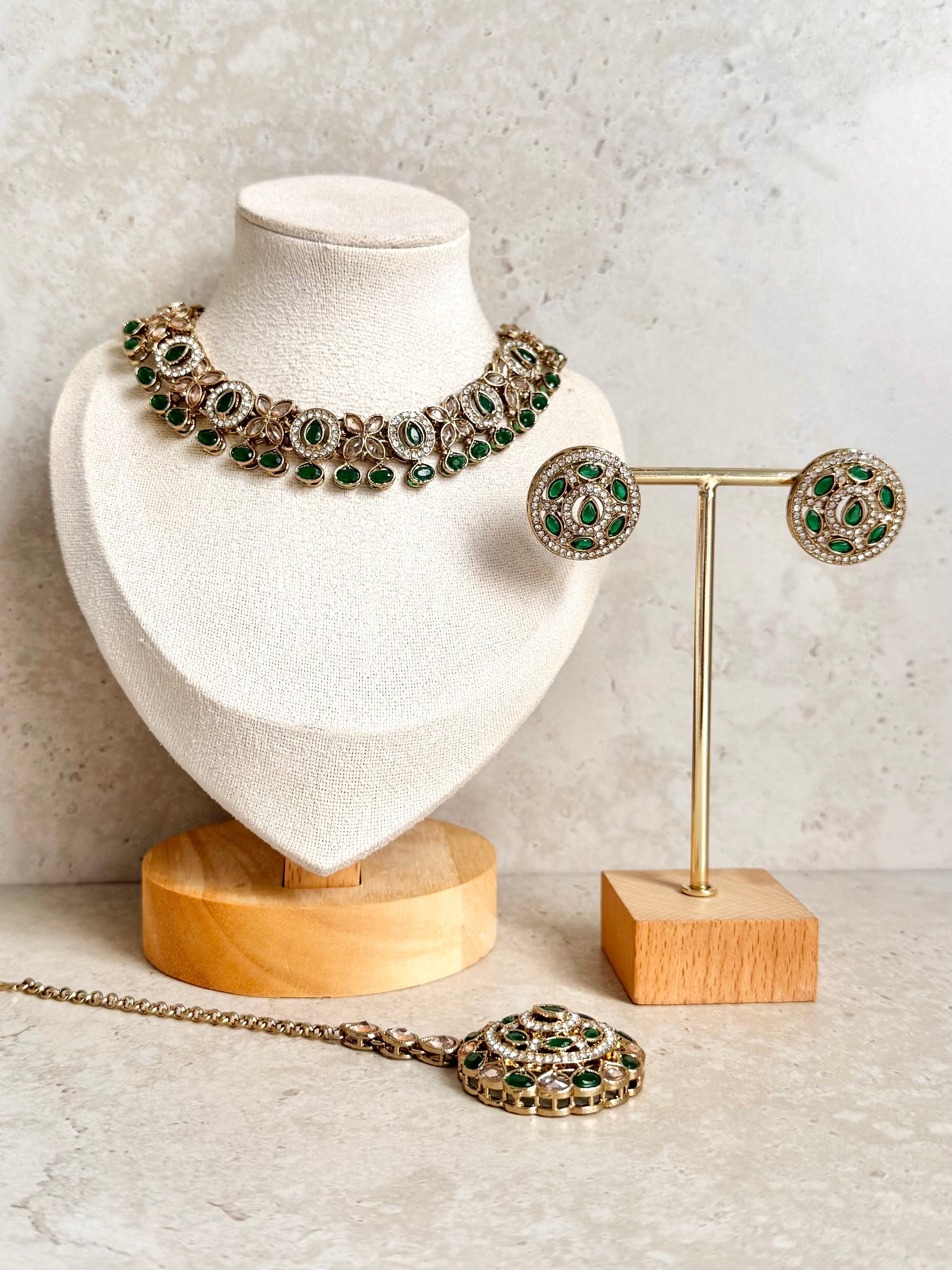 Richa Necklace Set