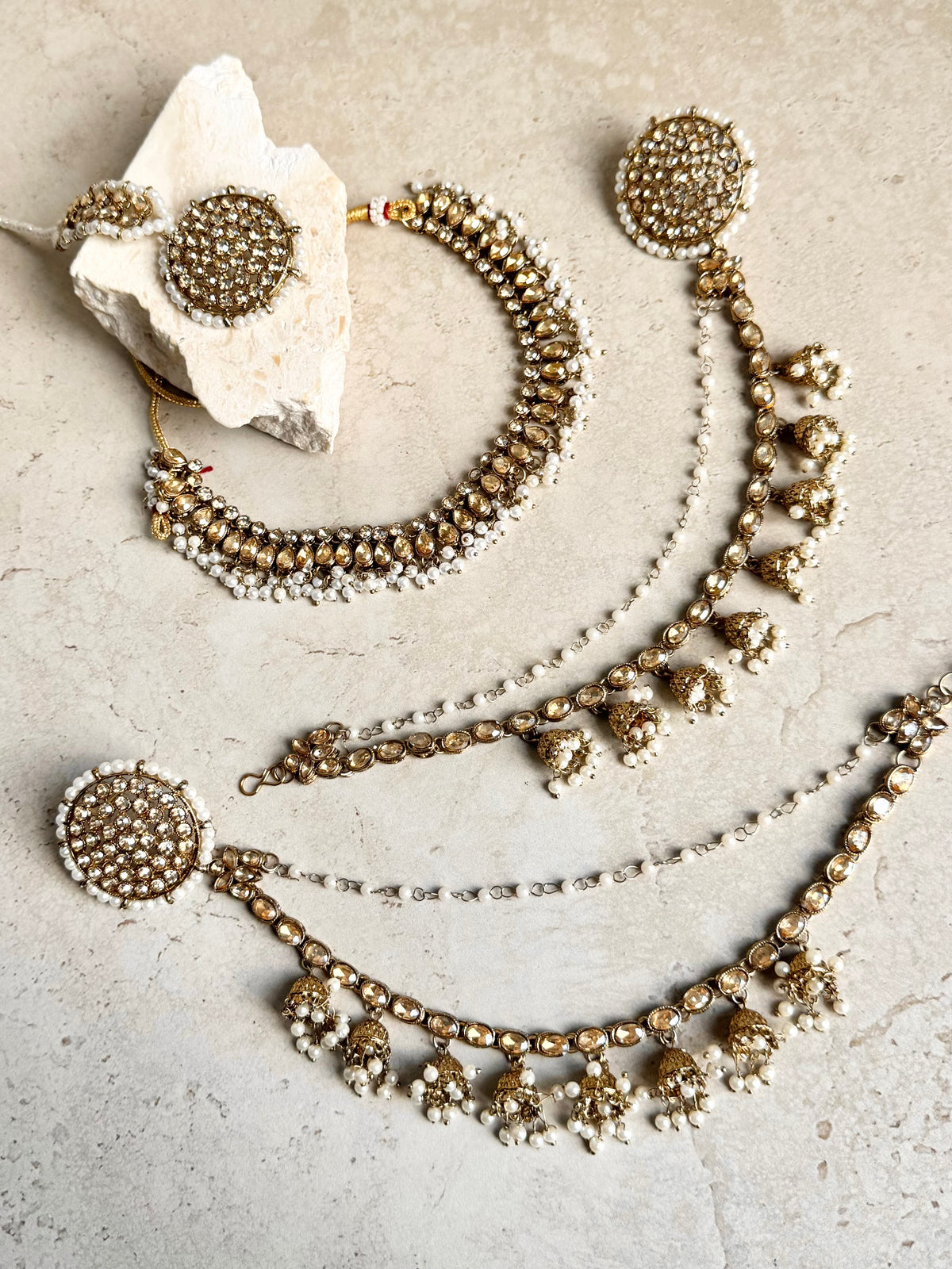 Sanya Necklace Set