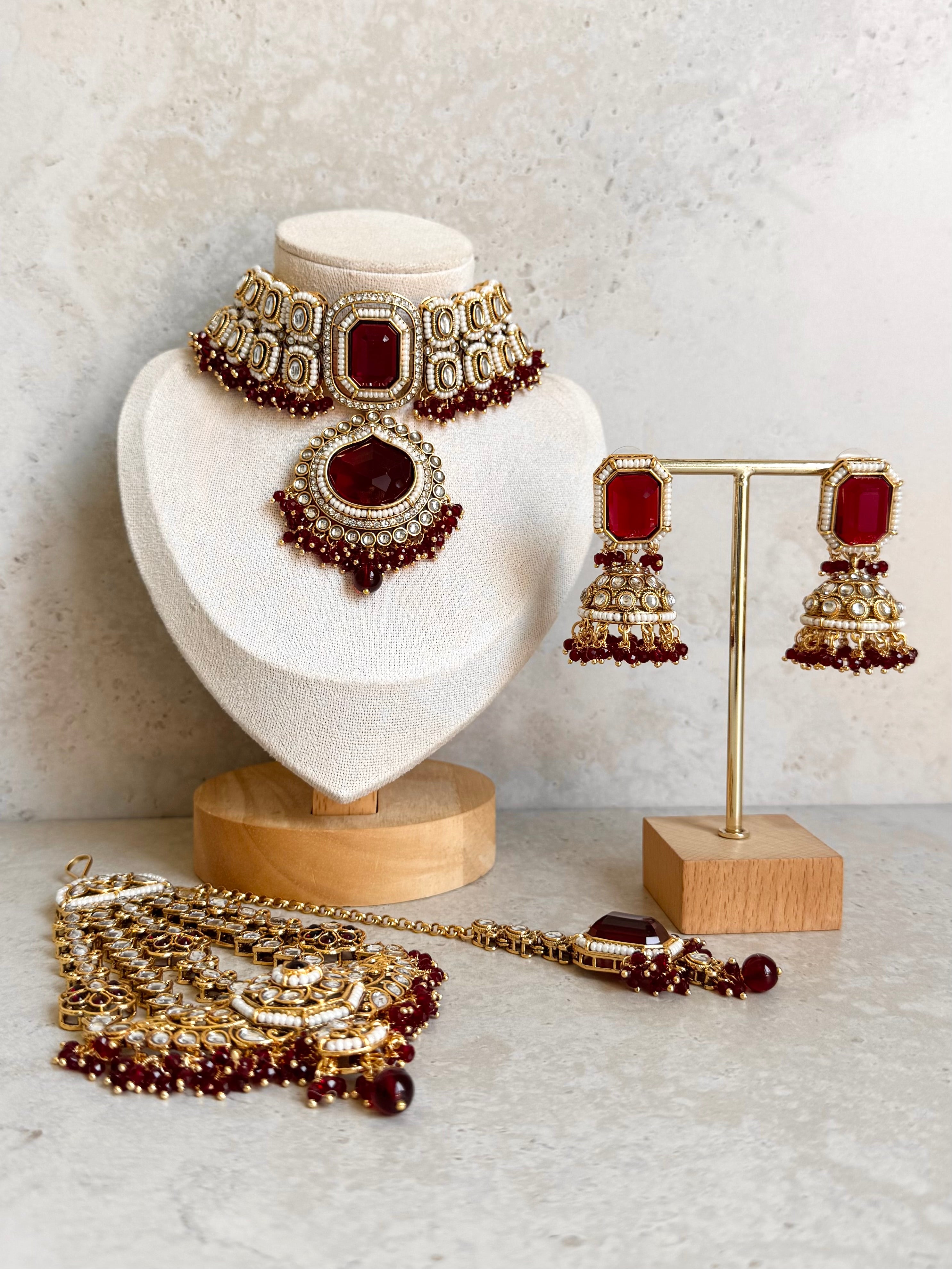 Babita Necklace Set