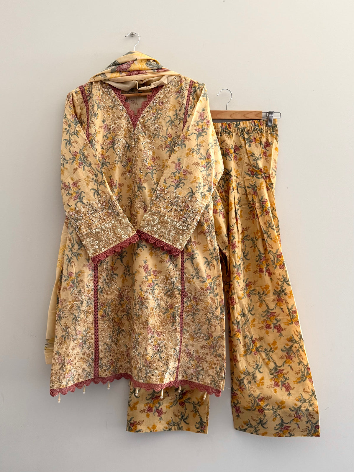 Rameen Suit Set