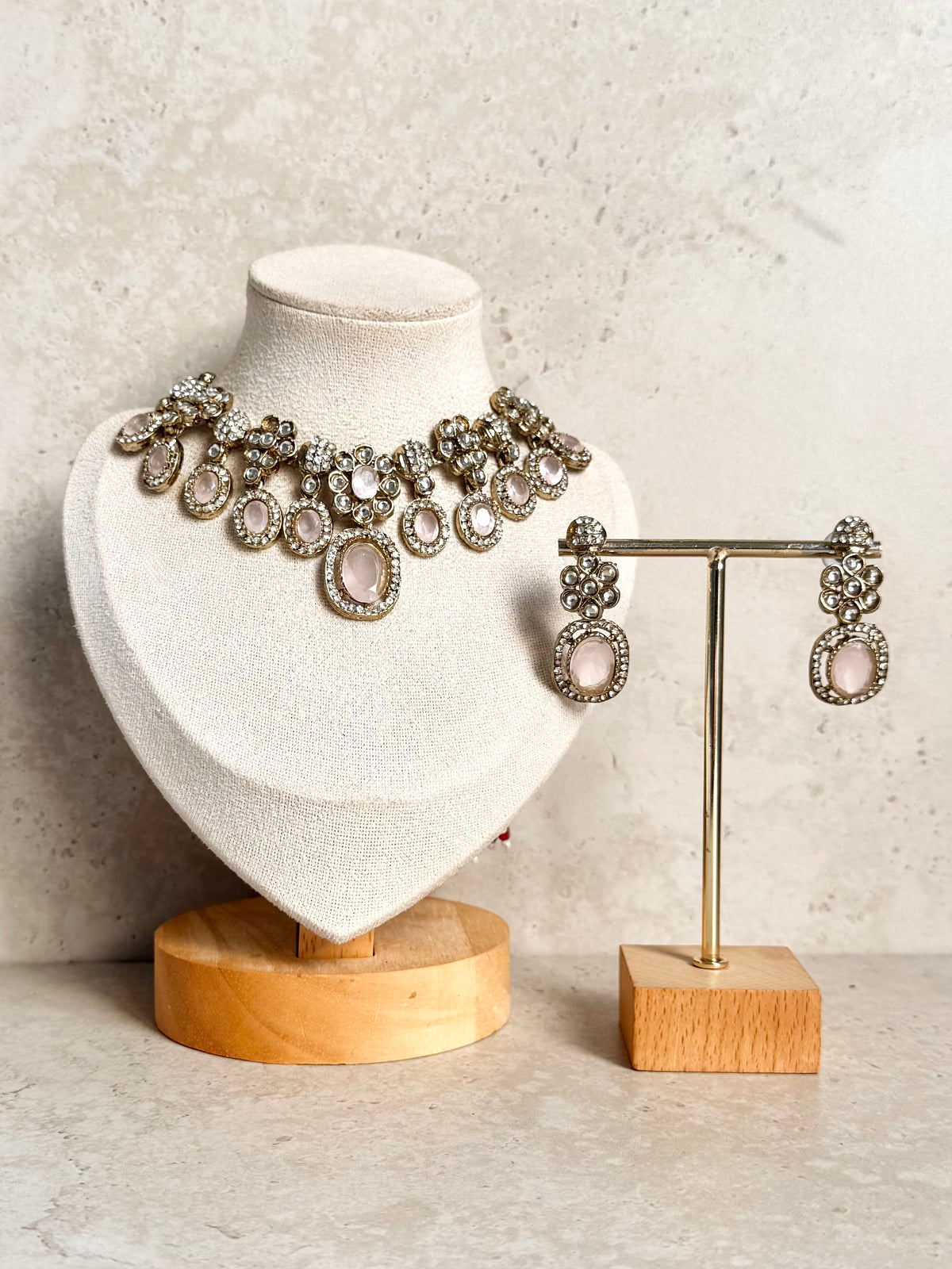 Archana Necklace Set