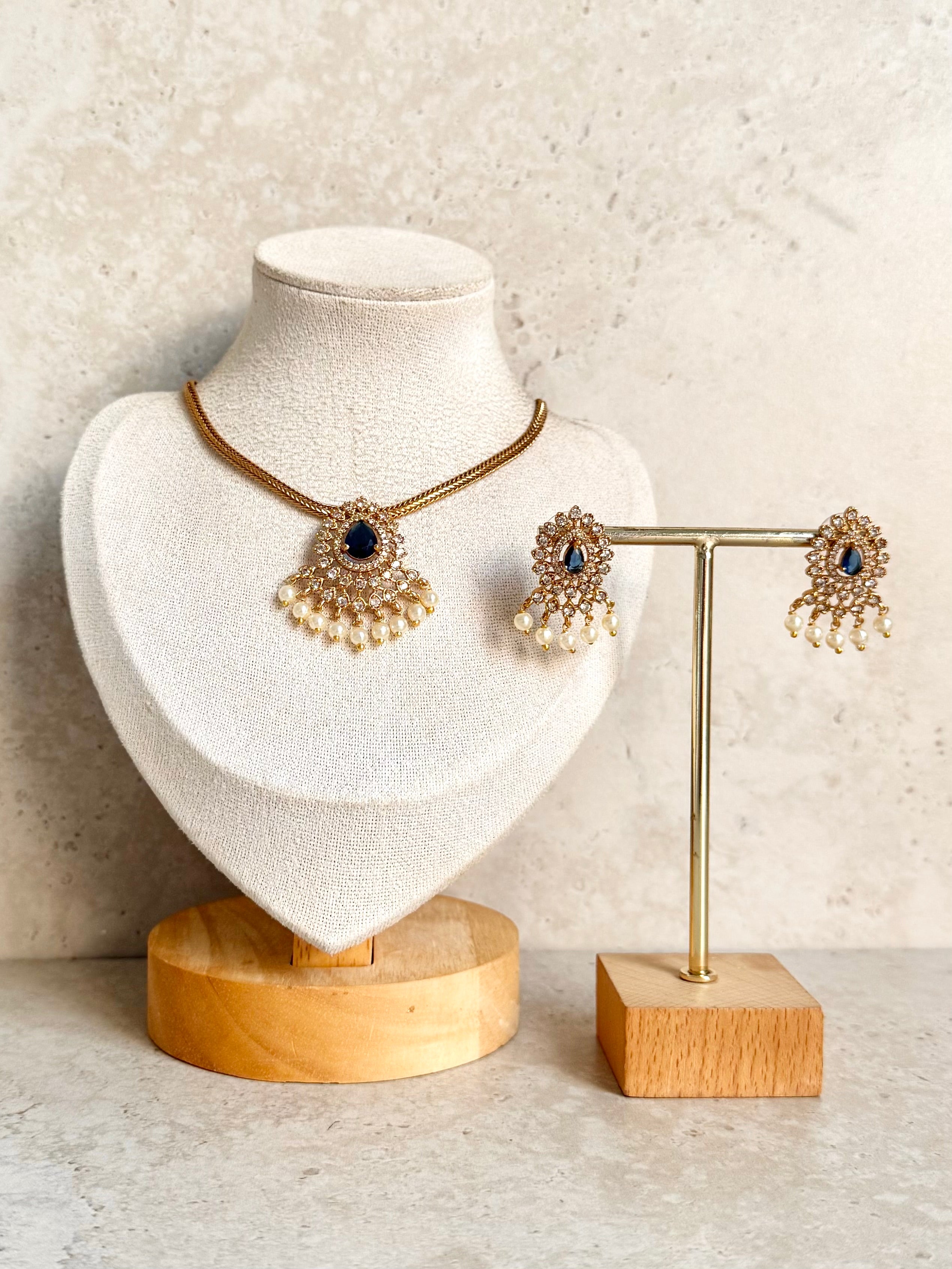 Sarbjot Necklace Set