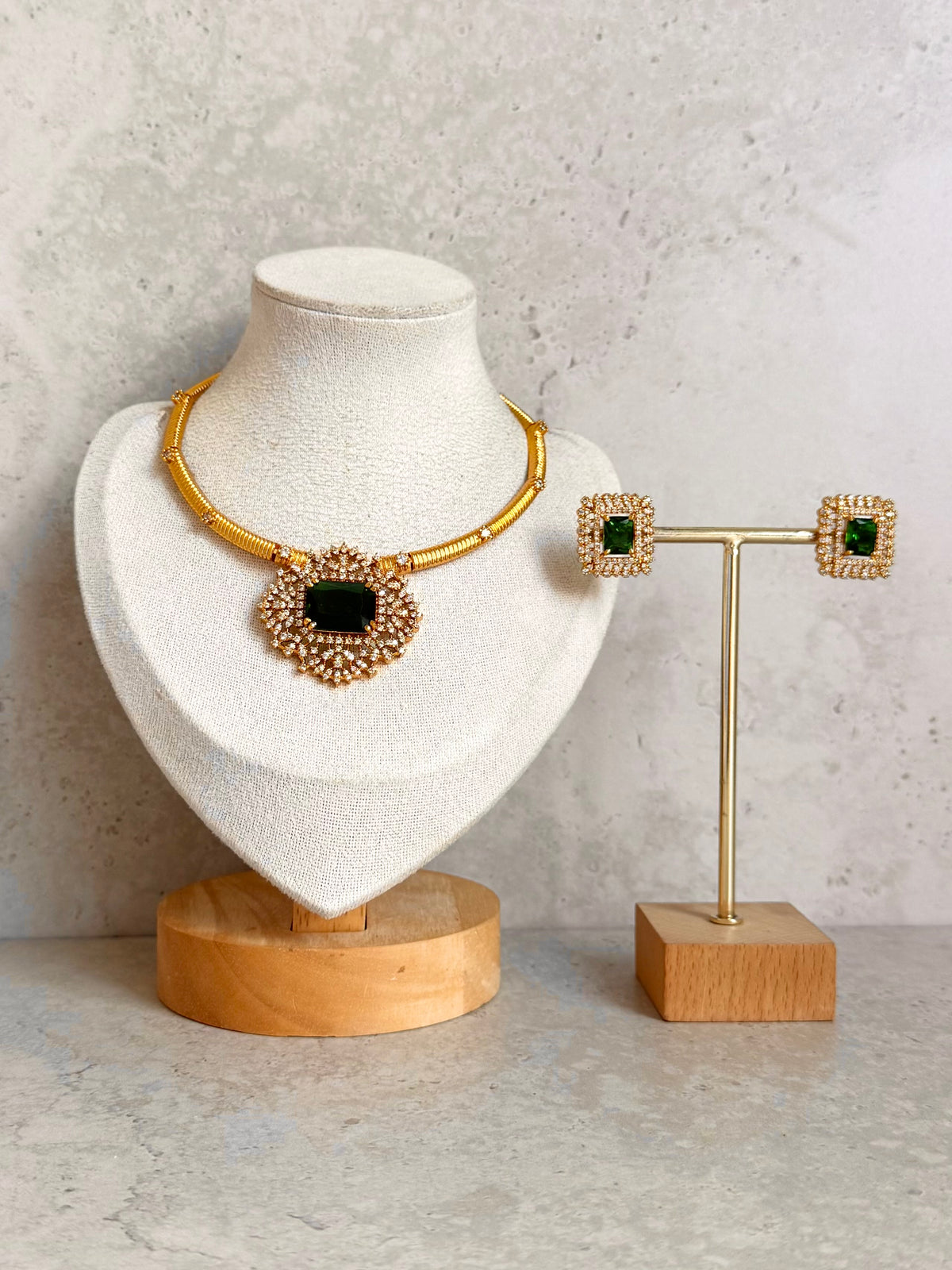 Deepika Necklace Set