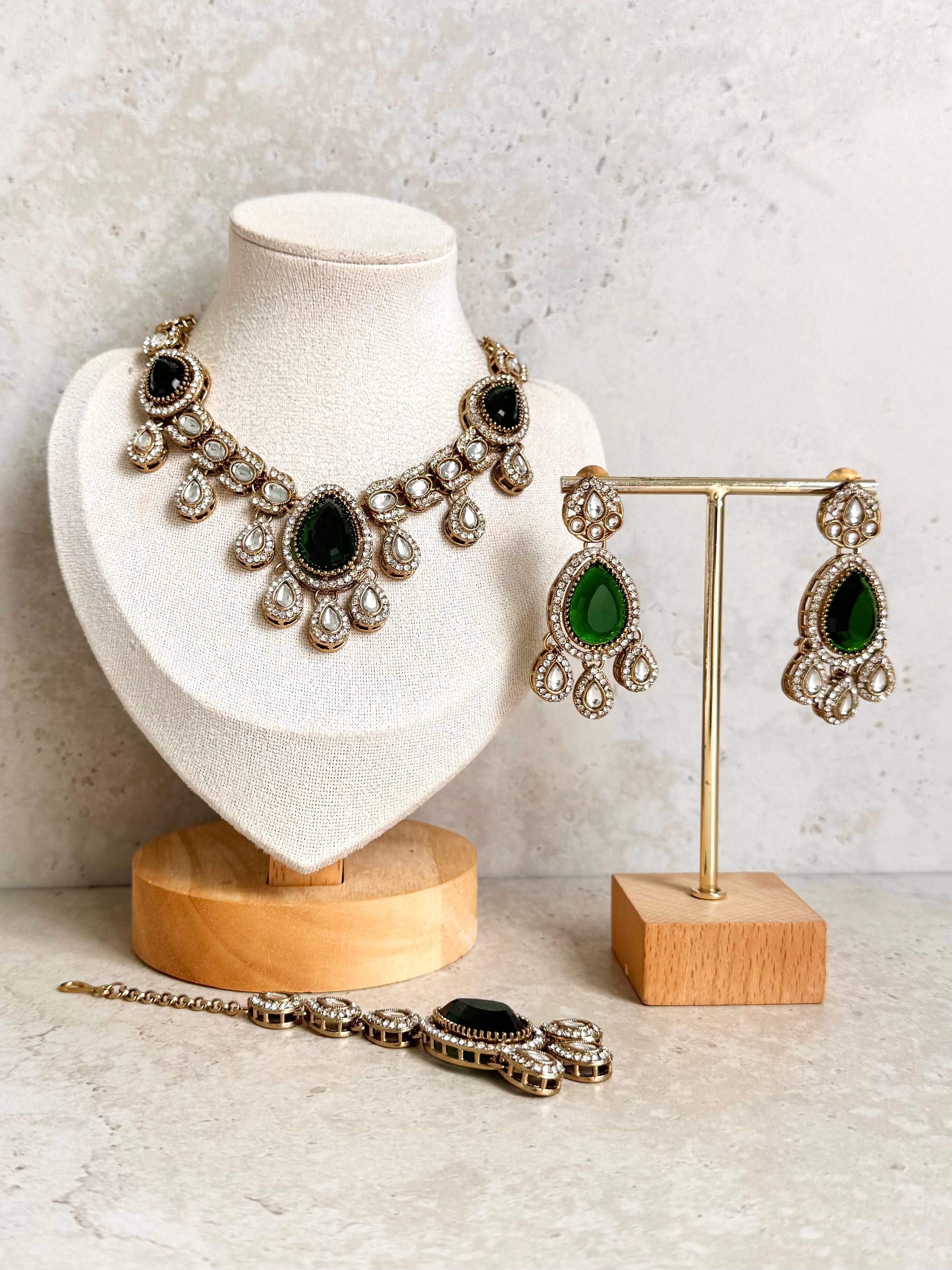 Gurleen Necklace Set