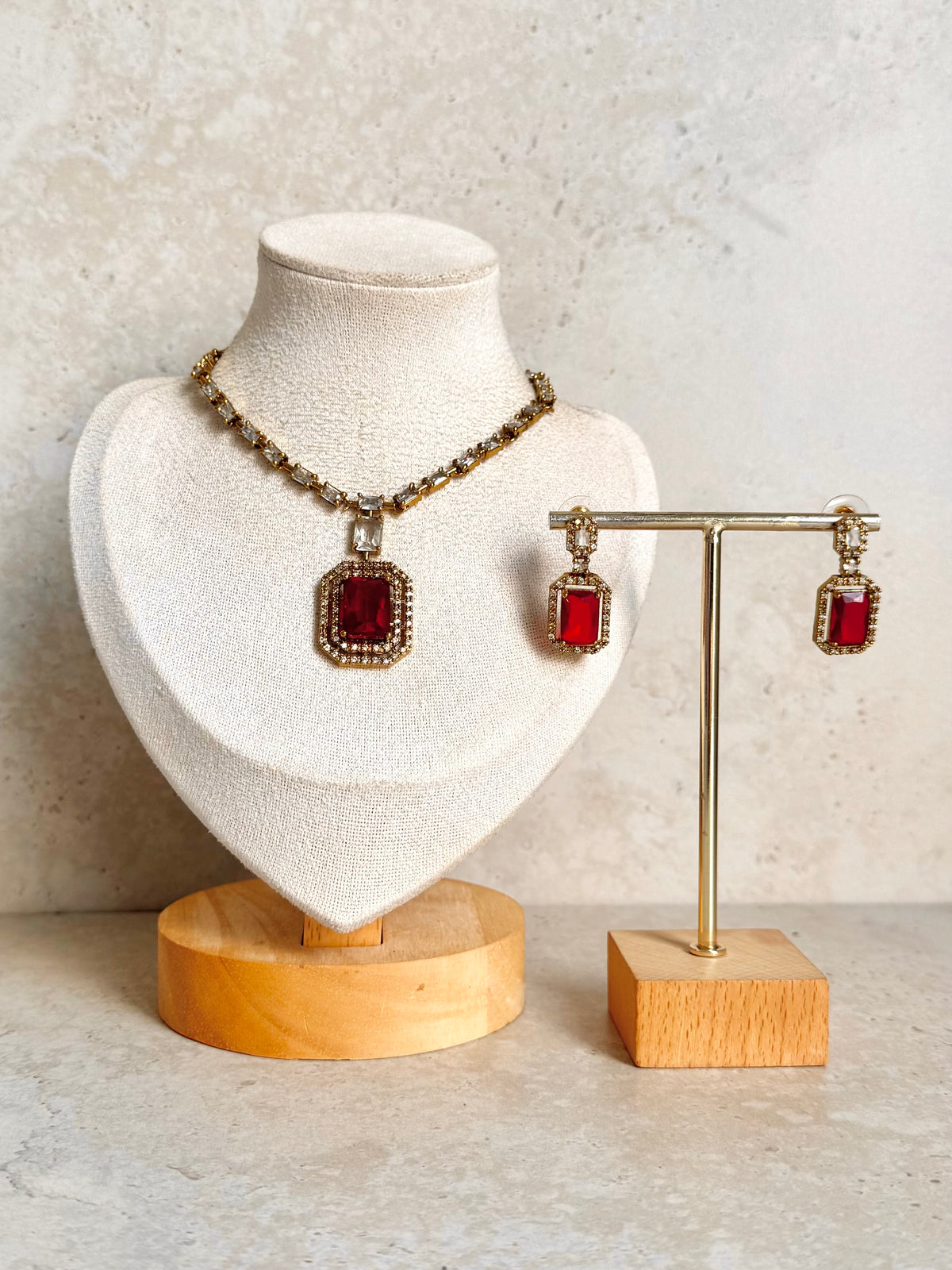 Maira Necklace Set