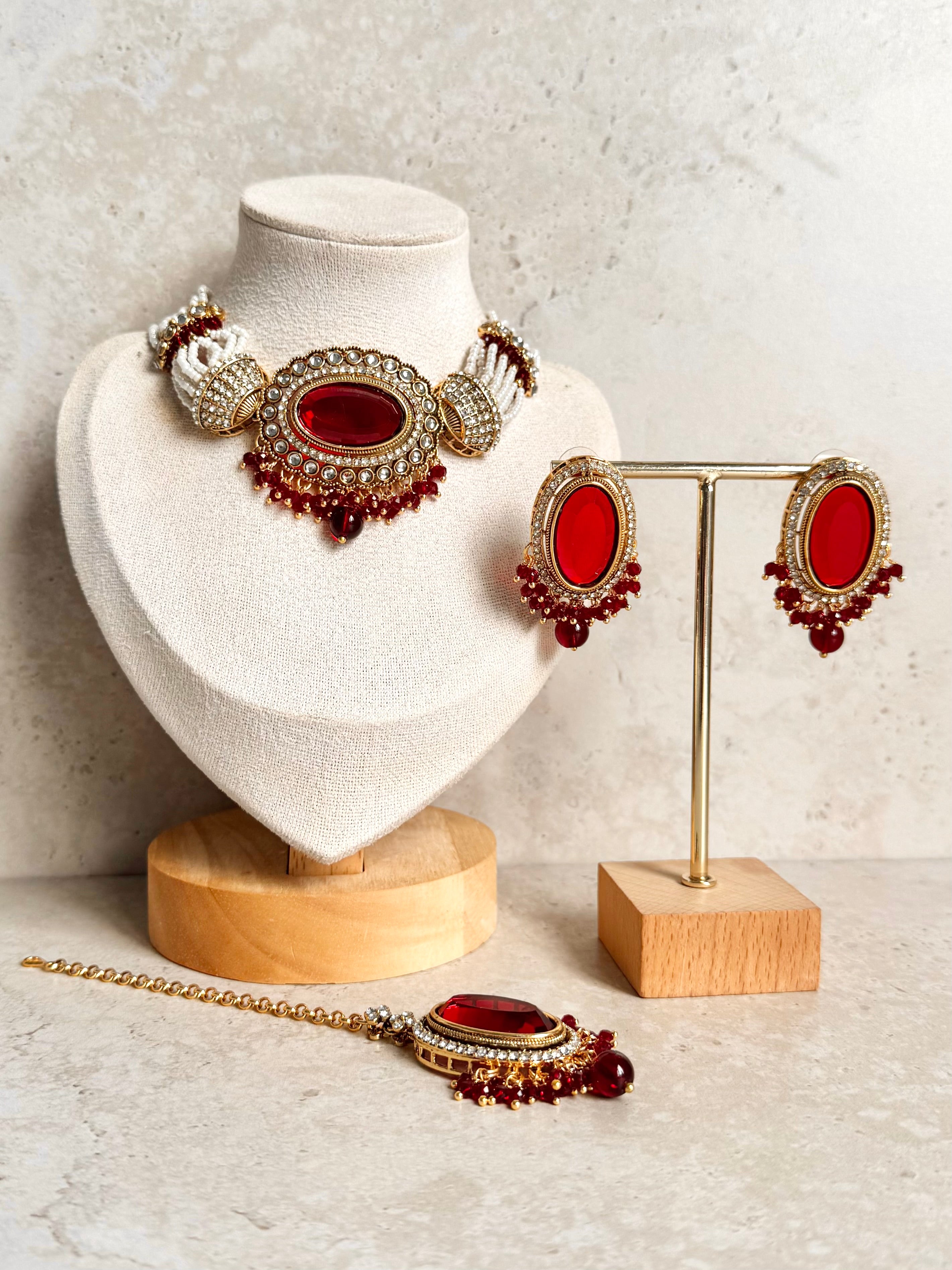 Manju Necklace Set