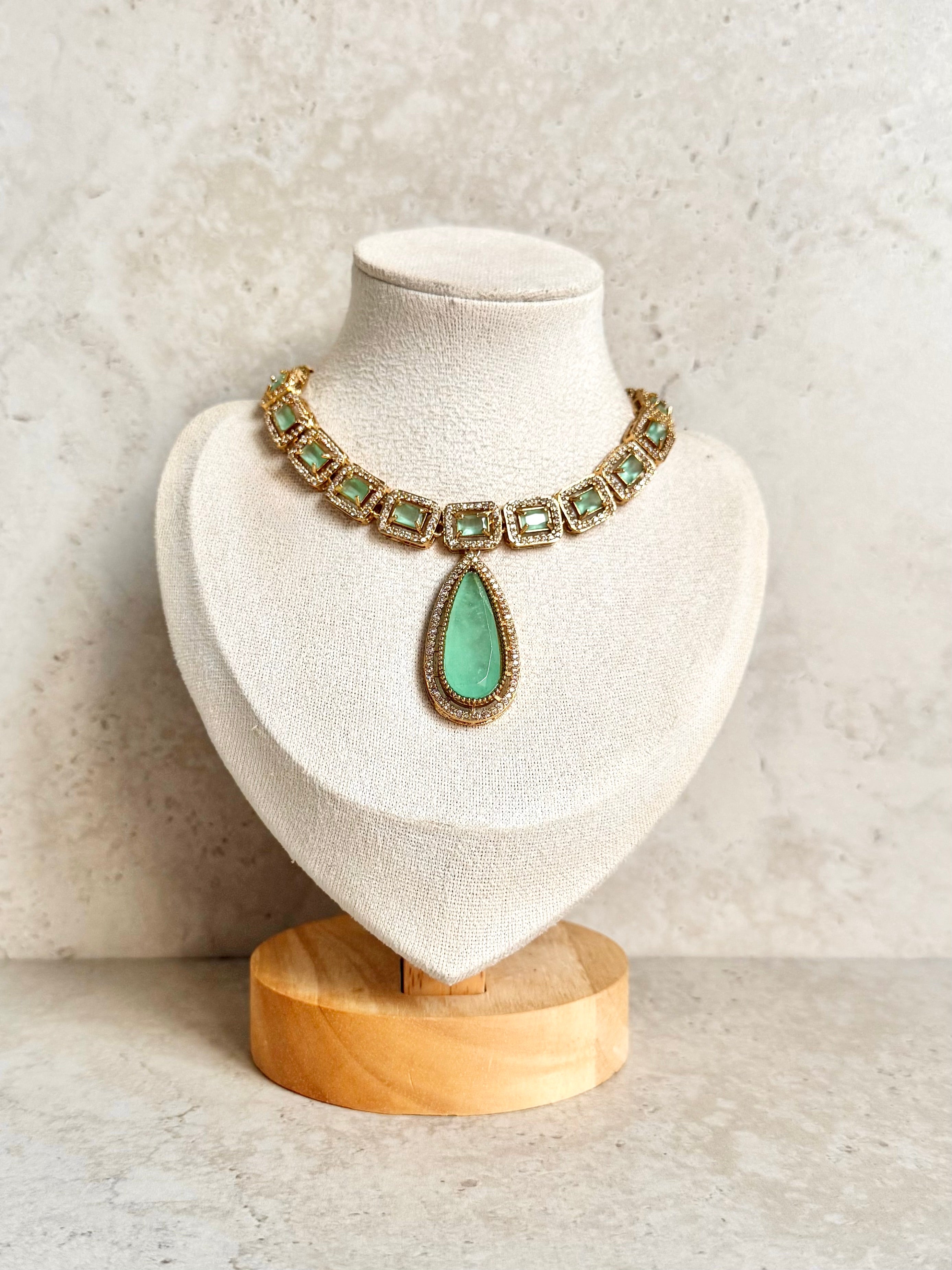 Kanika Necklace Set