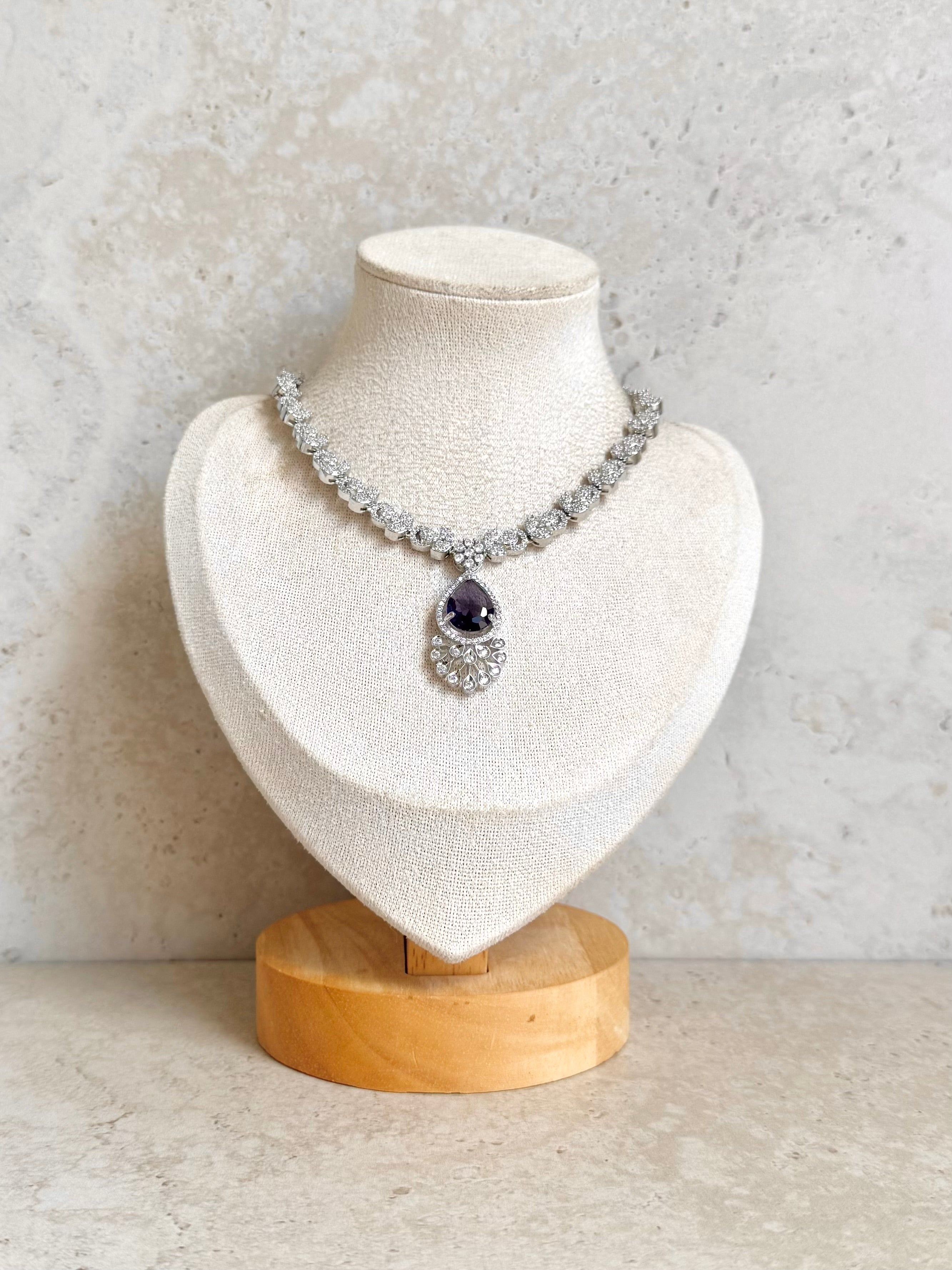 Ratika Necklace Set