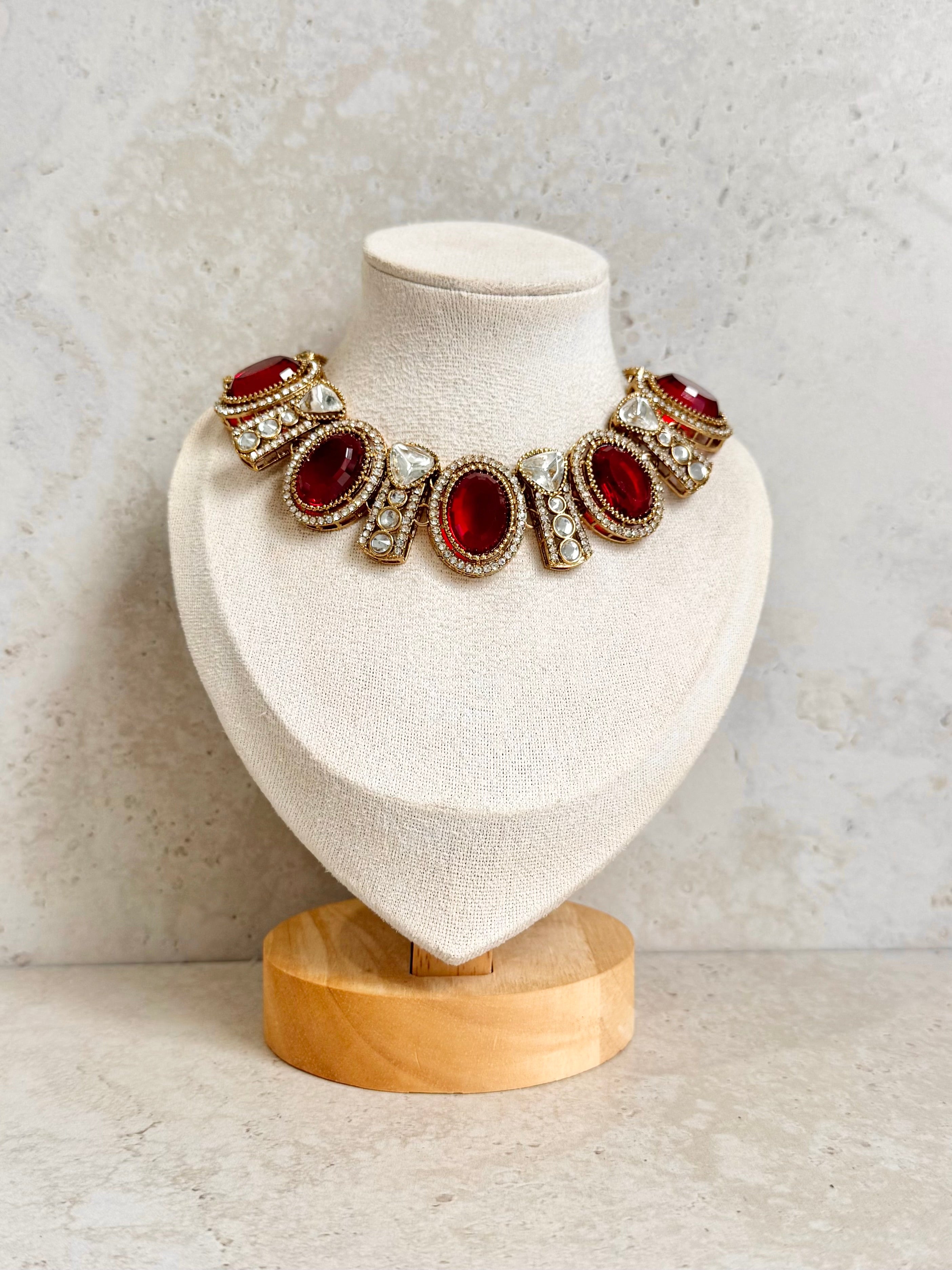 Deevya Necklace Set