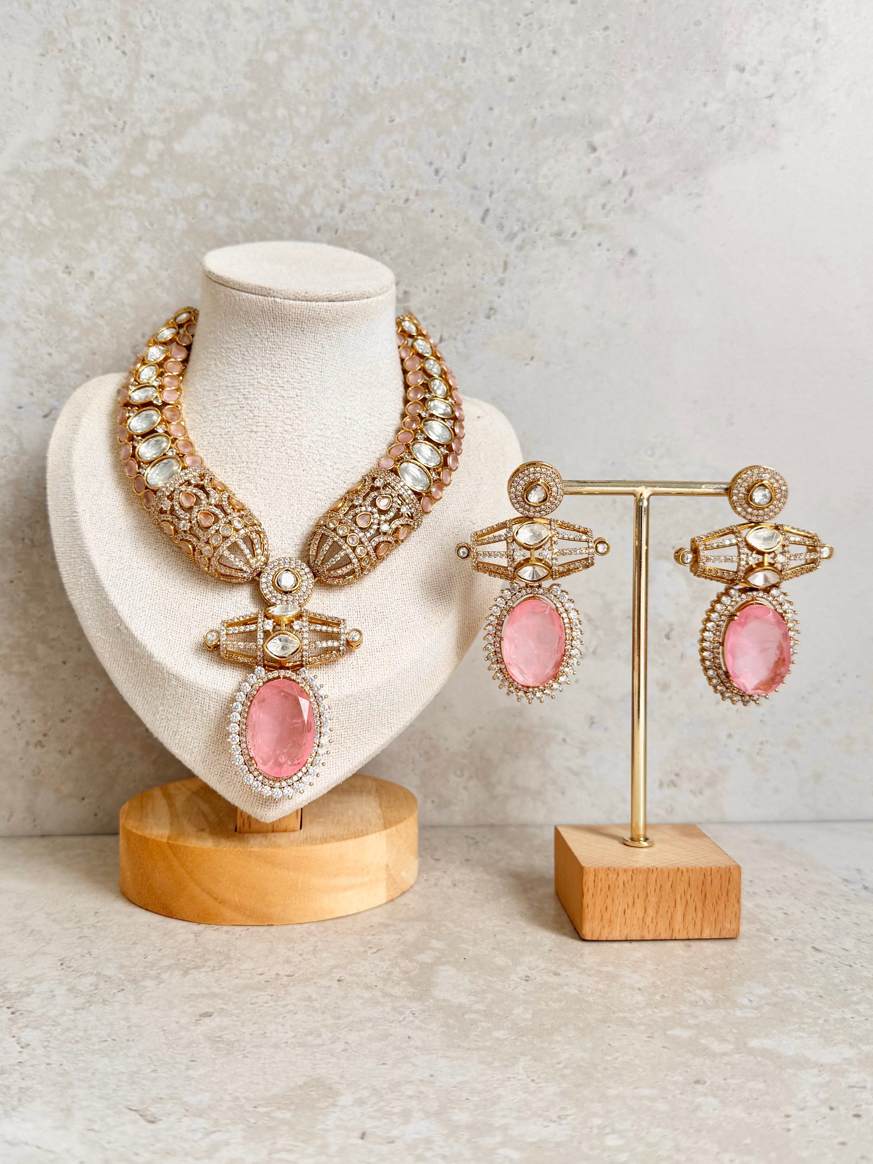 Aishwarya Necklace Set