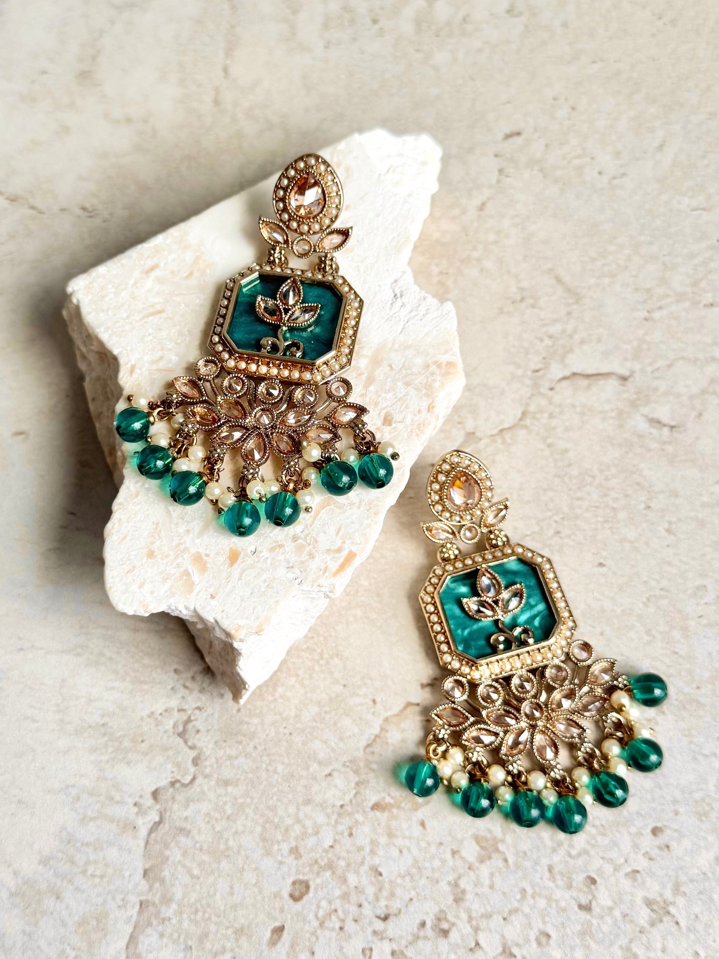 Shobna Earrings