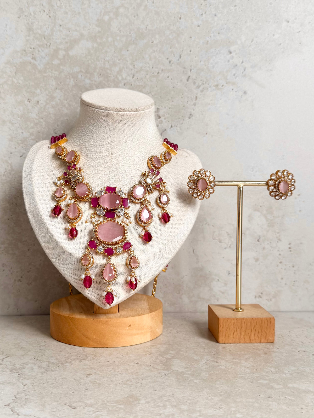 Pariza Necklace Set