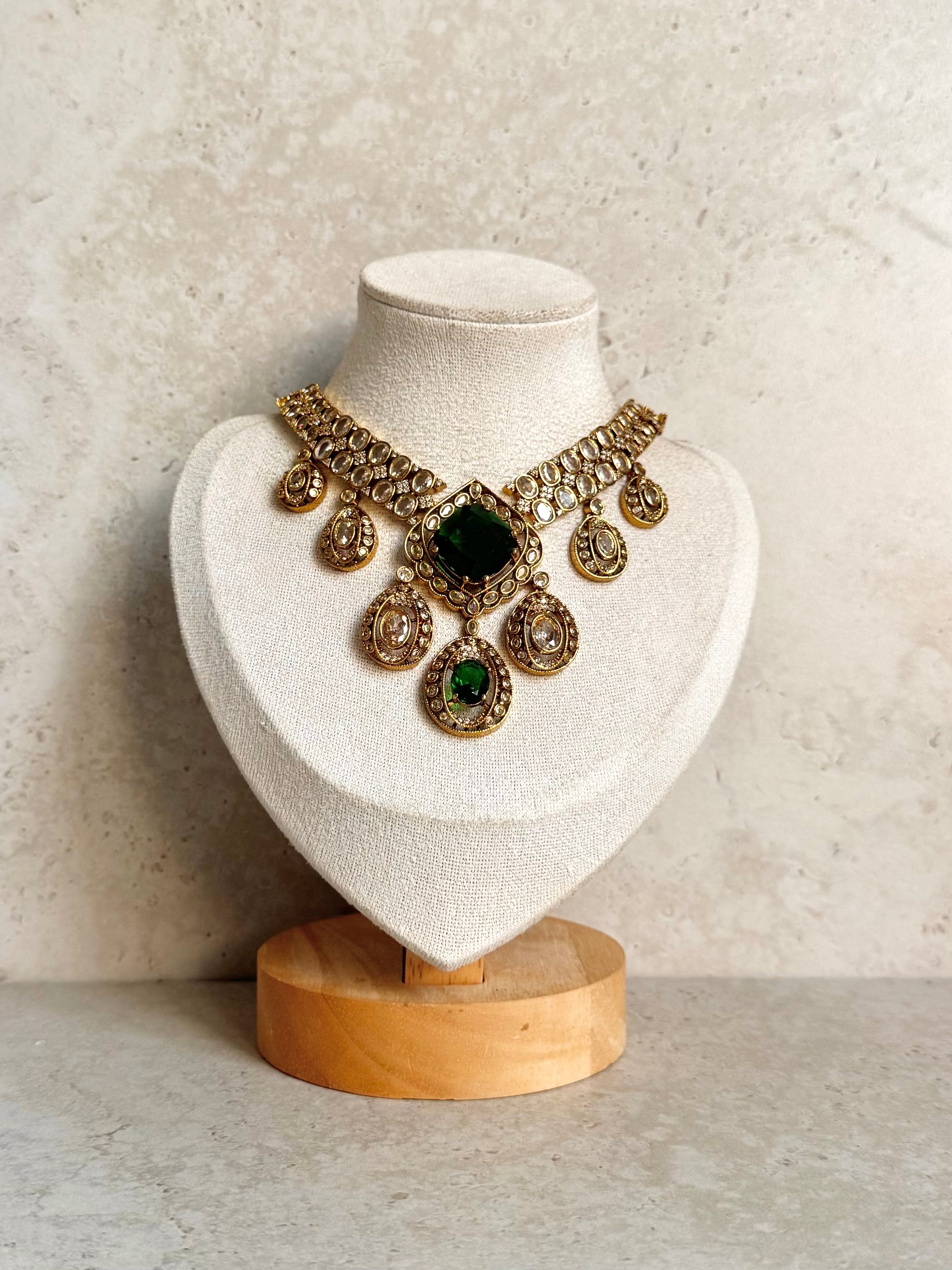 Malika Necklace Set