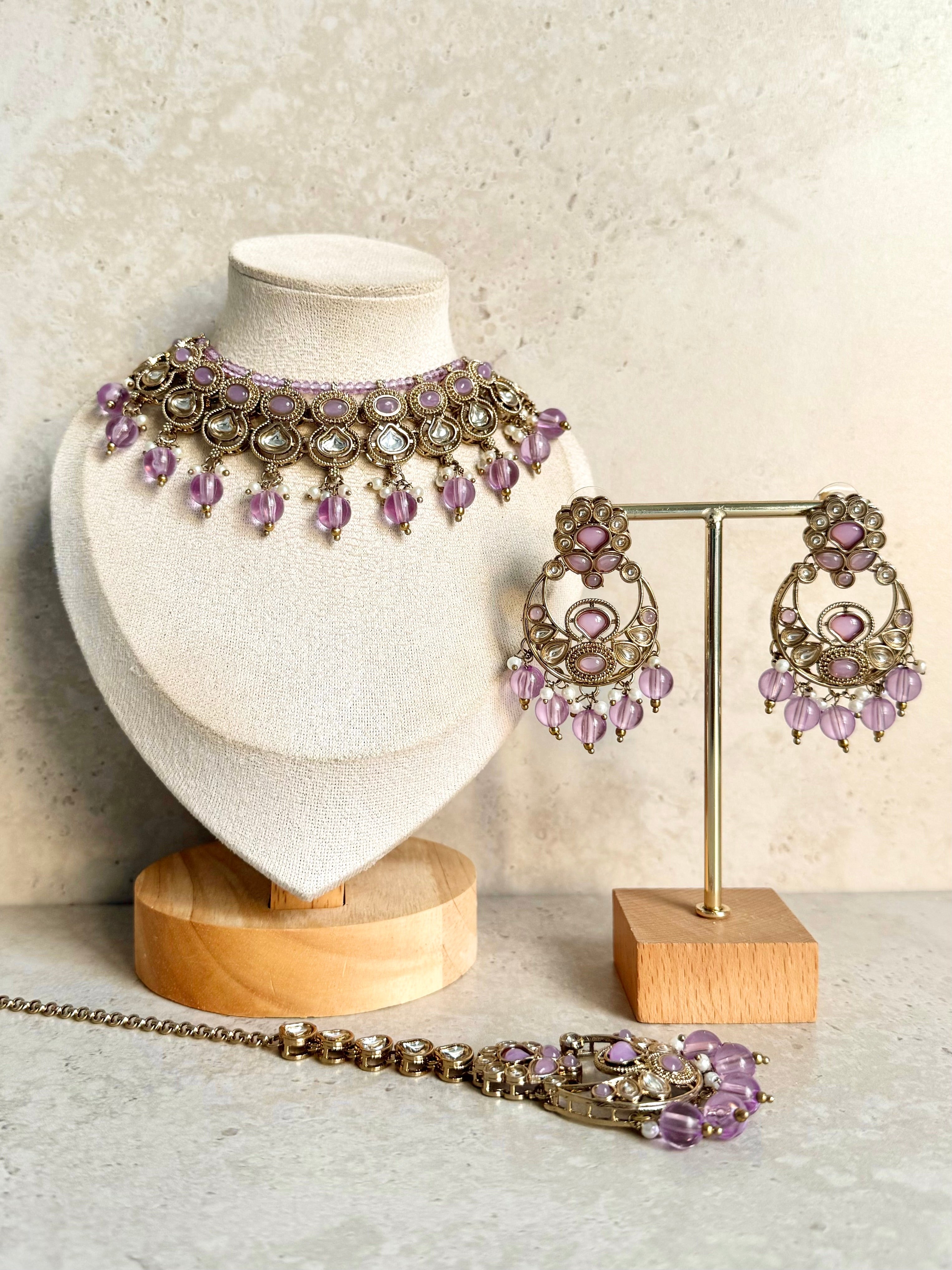 Amara Necklace Set