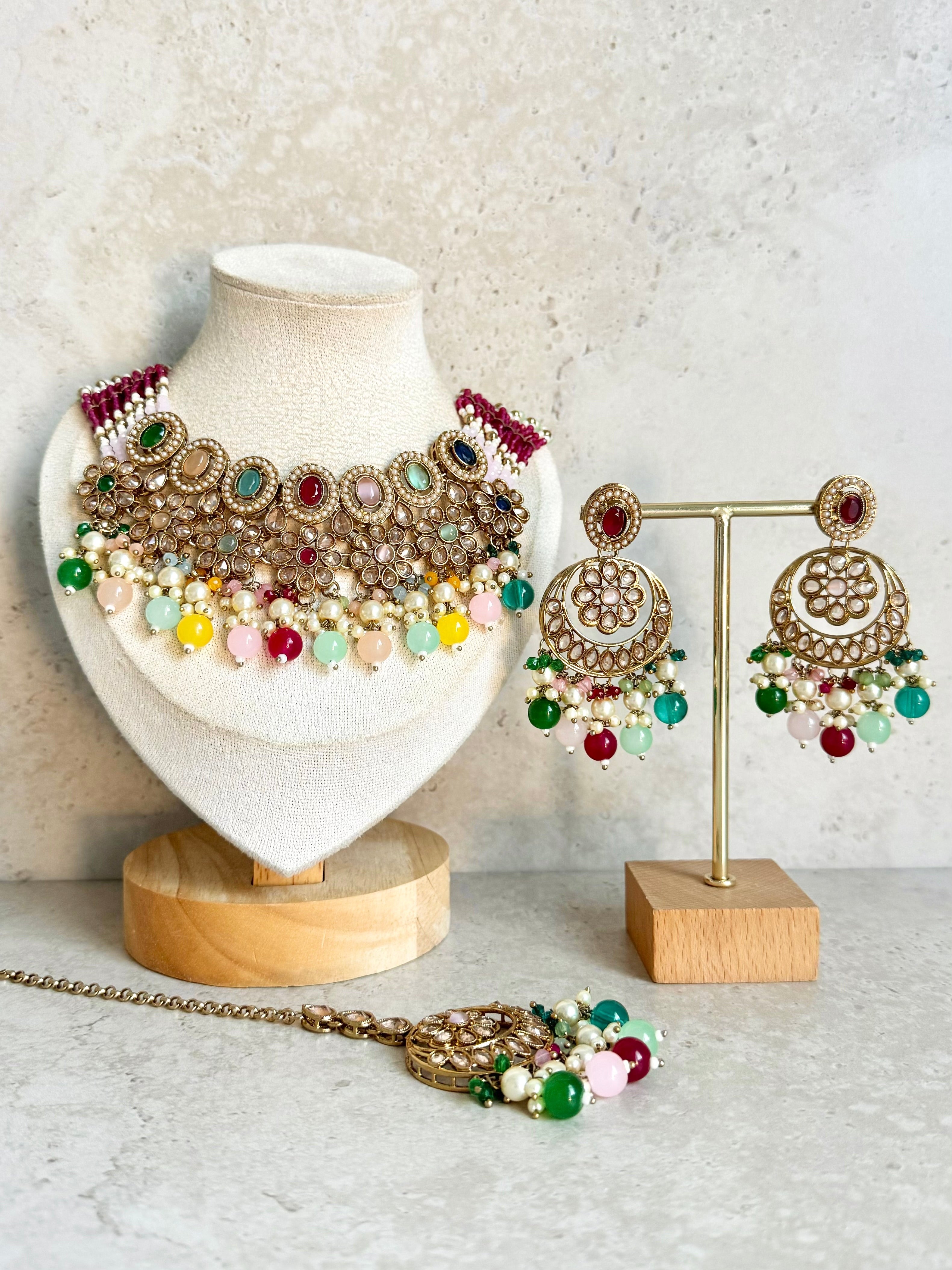 Maira Necklace Set