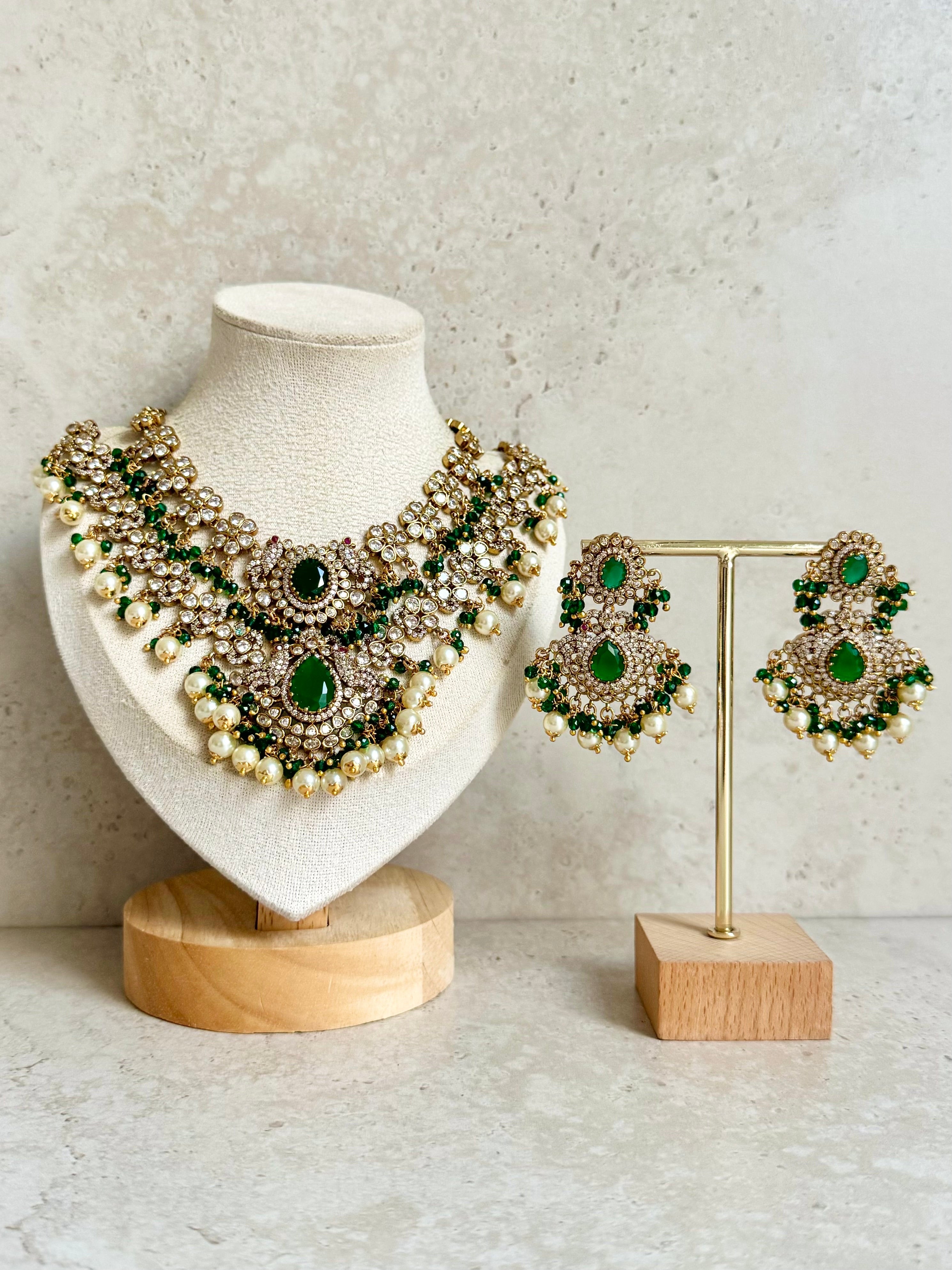 Shanaya Necklace Set