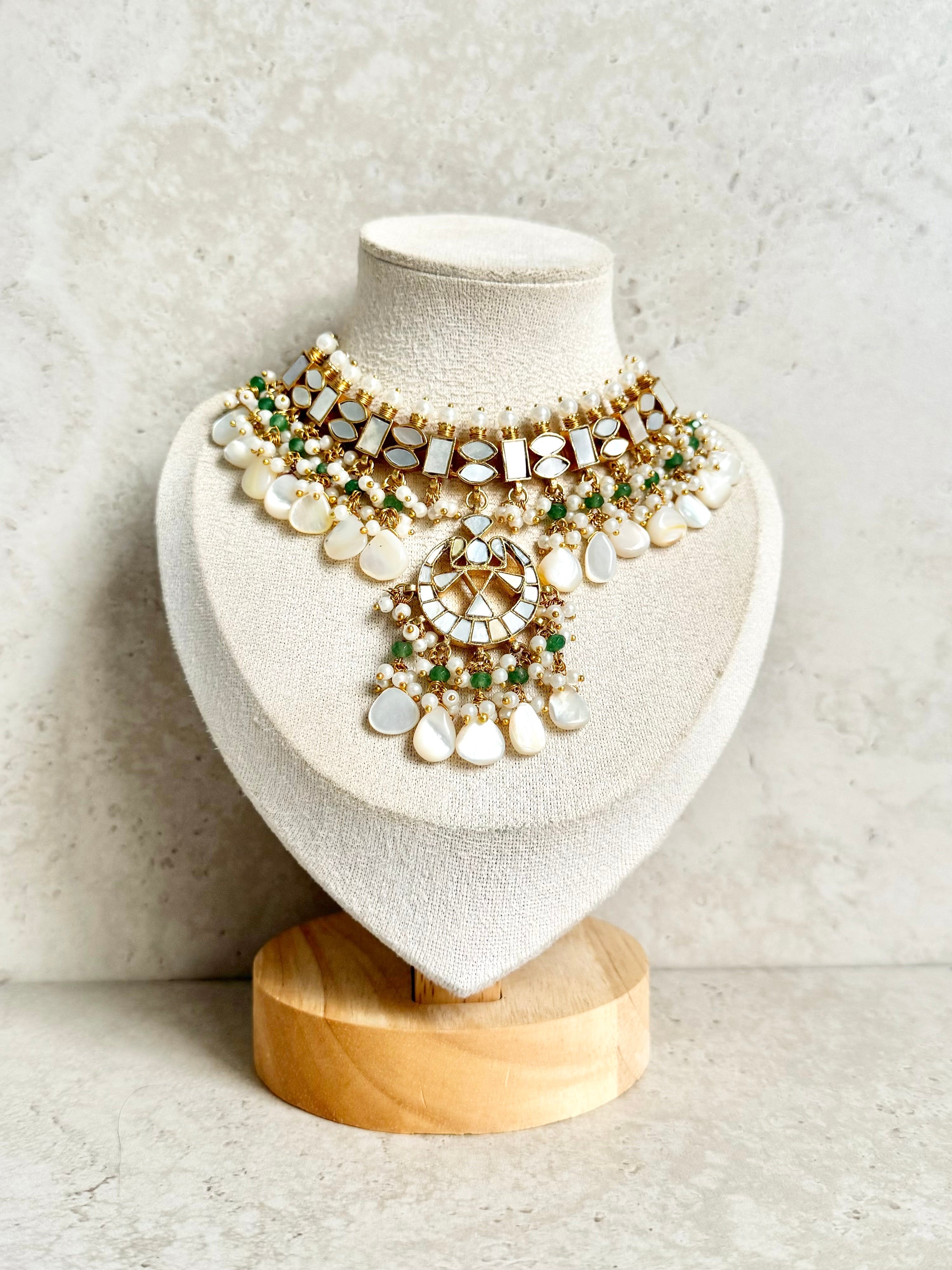 Asha Necklace Set