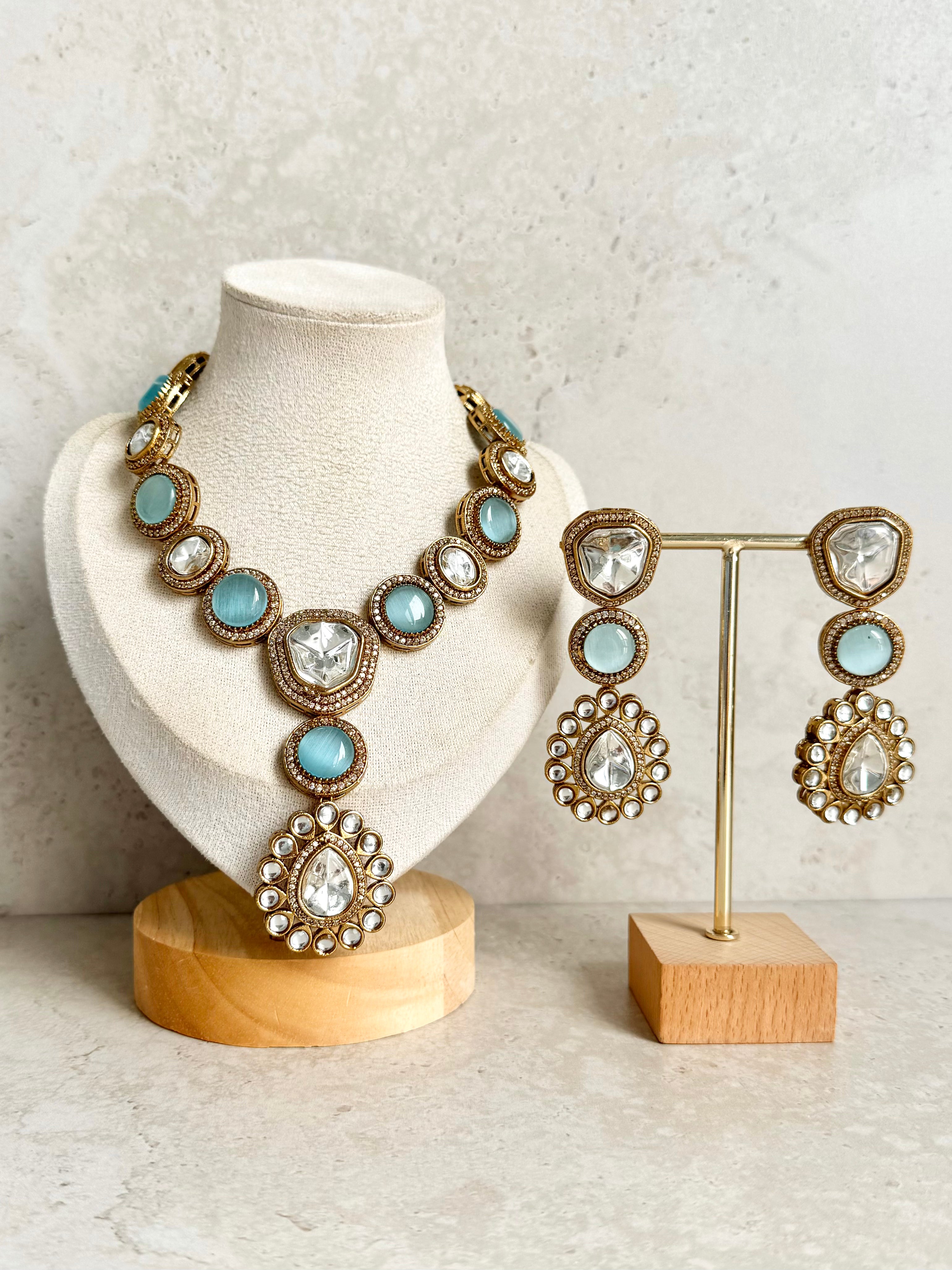 Rasleen Necklace Set