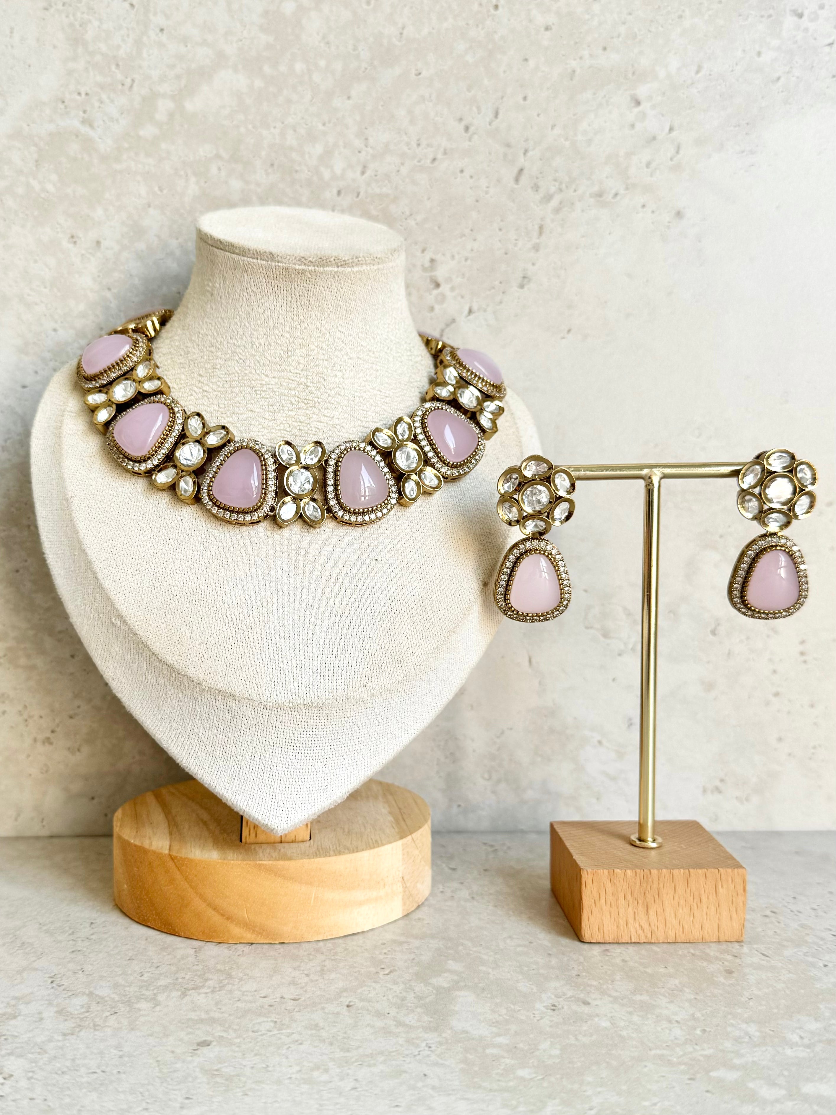 Nazia Necklace Set