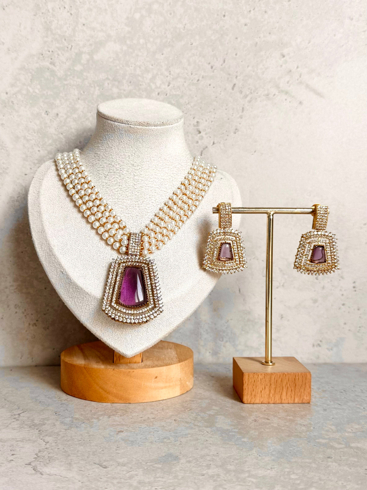 Radha Necklace Set