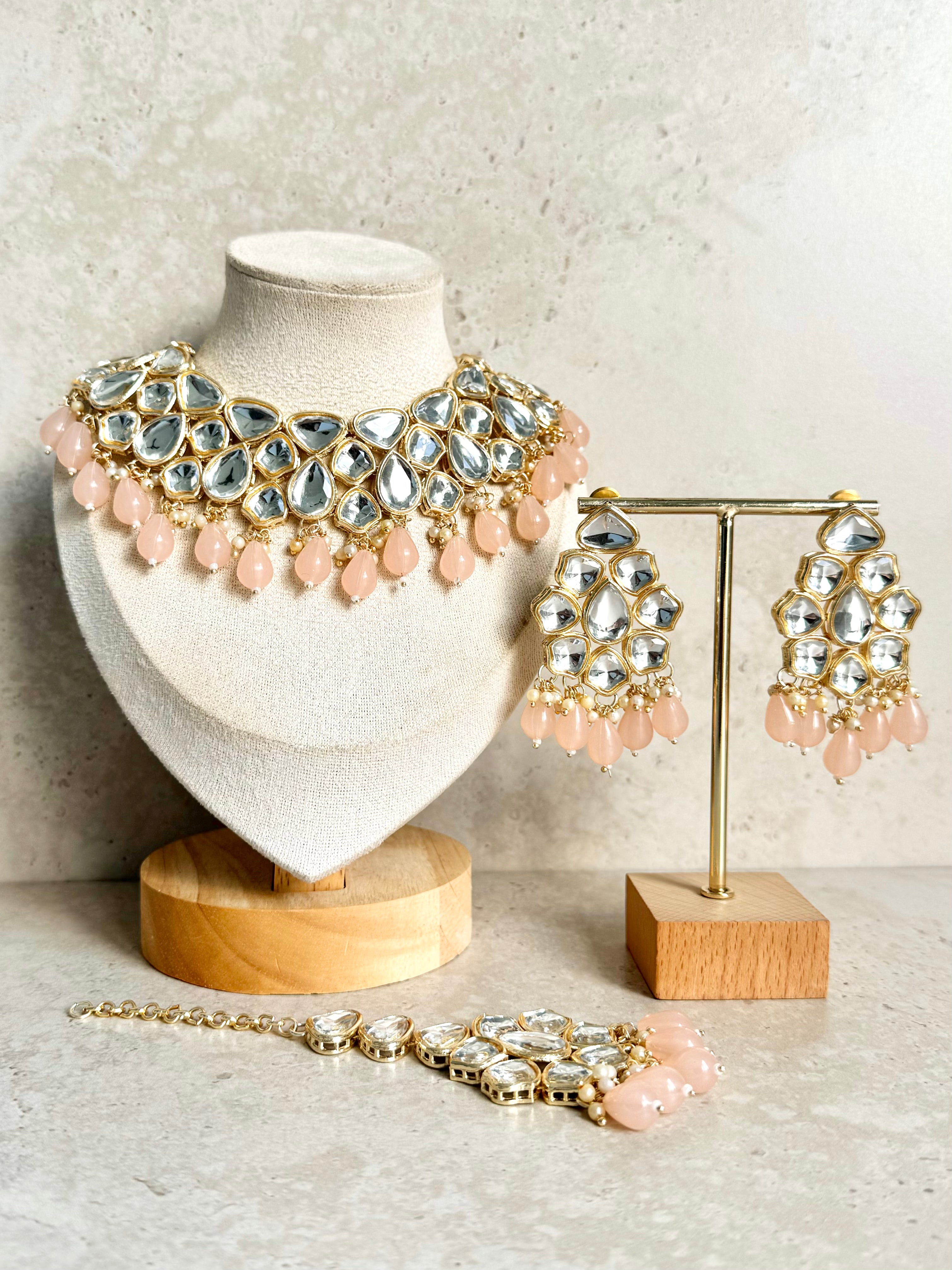 Meera Necklace Set