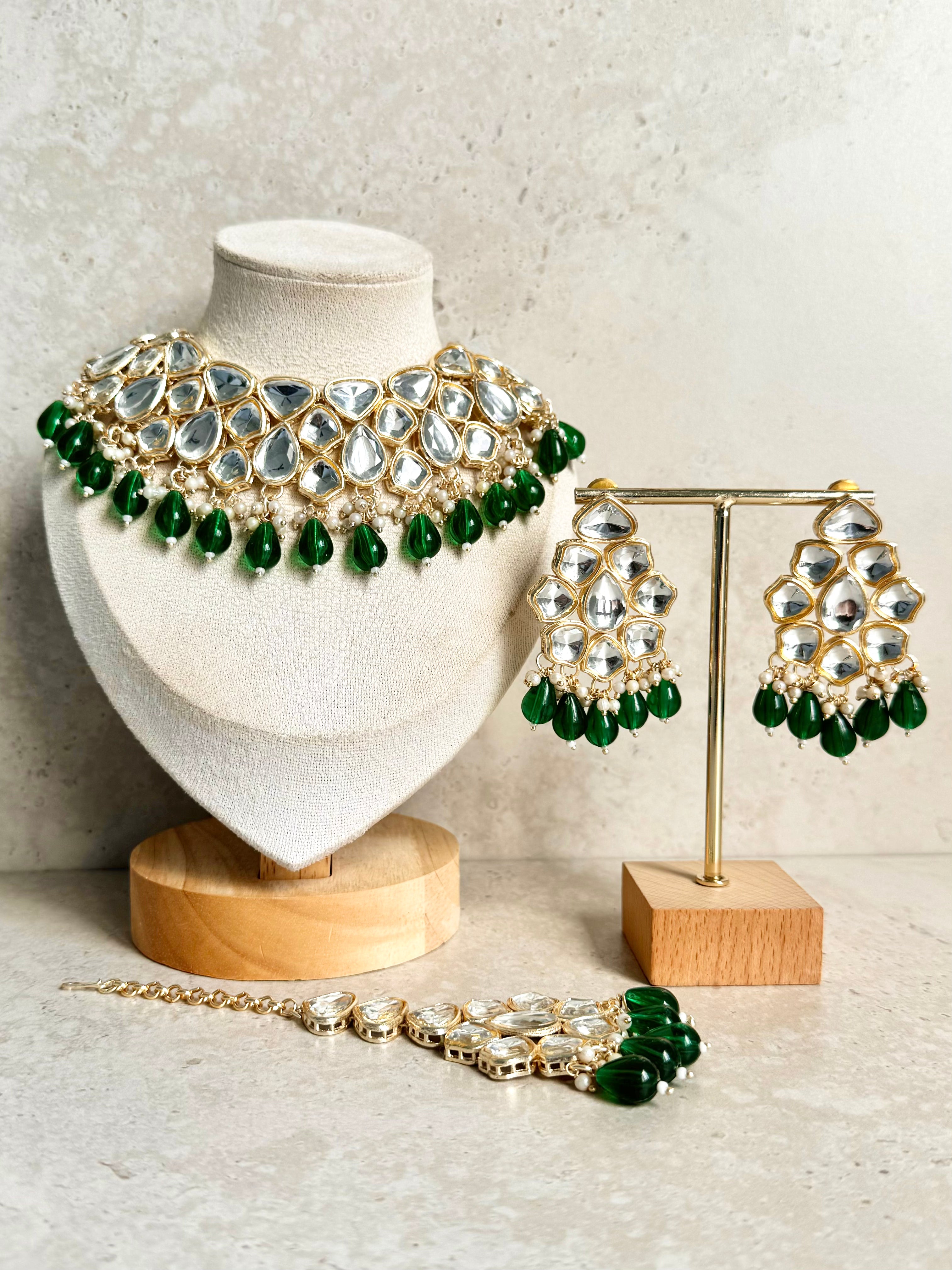 Meera Necklace Set