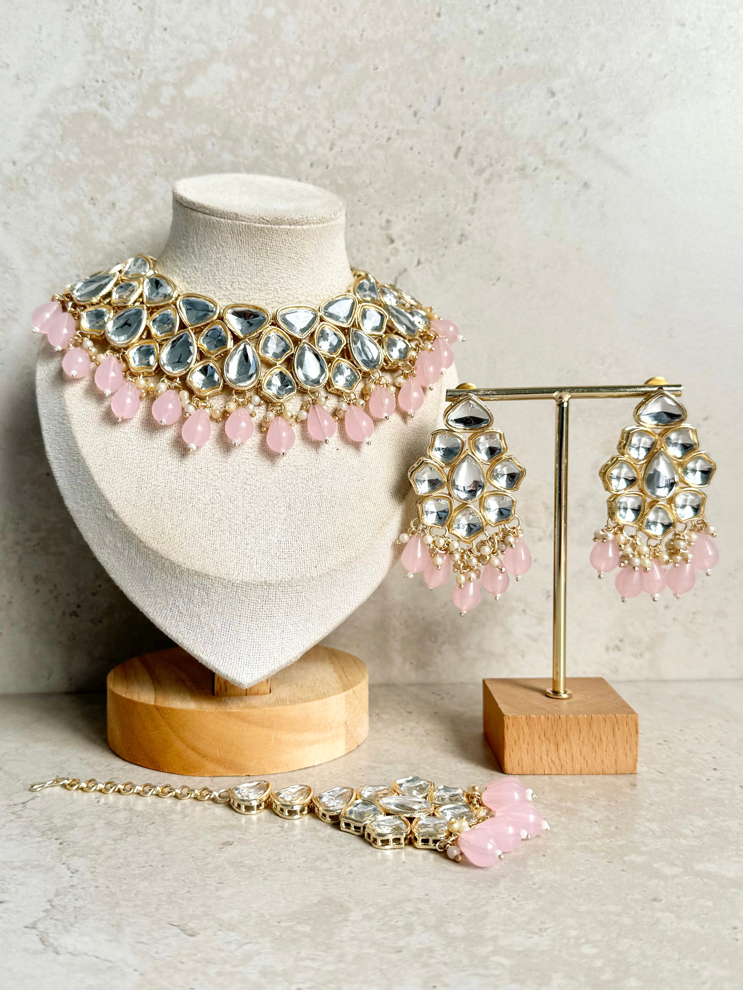 Meera Necklace Set