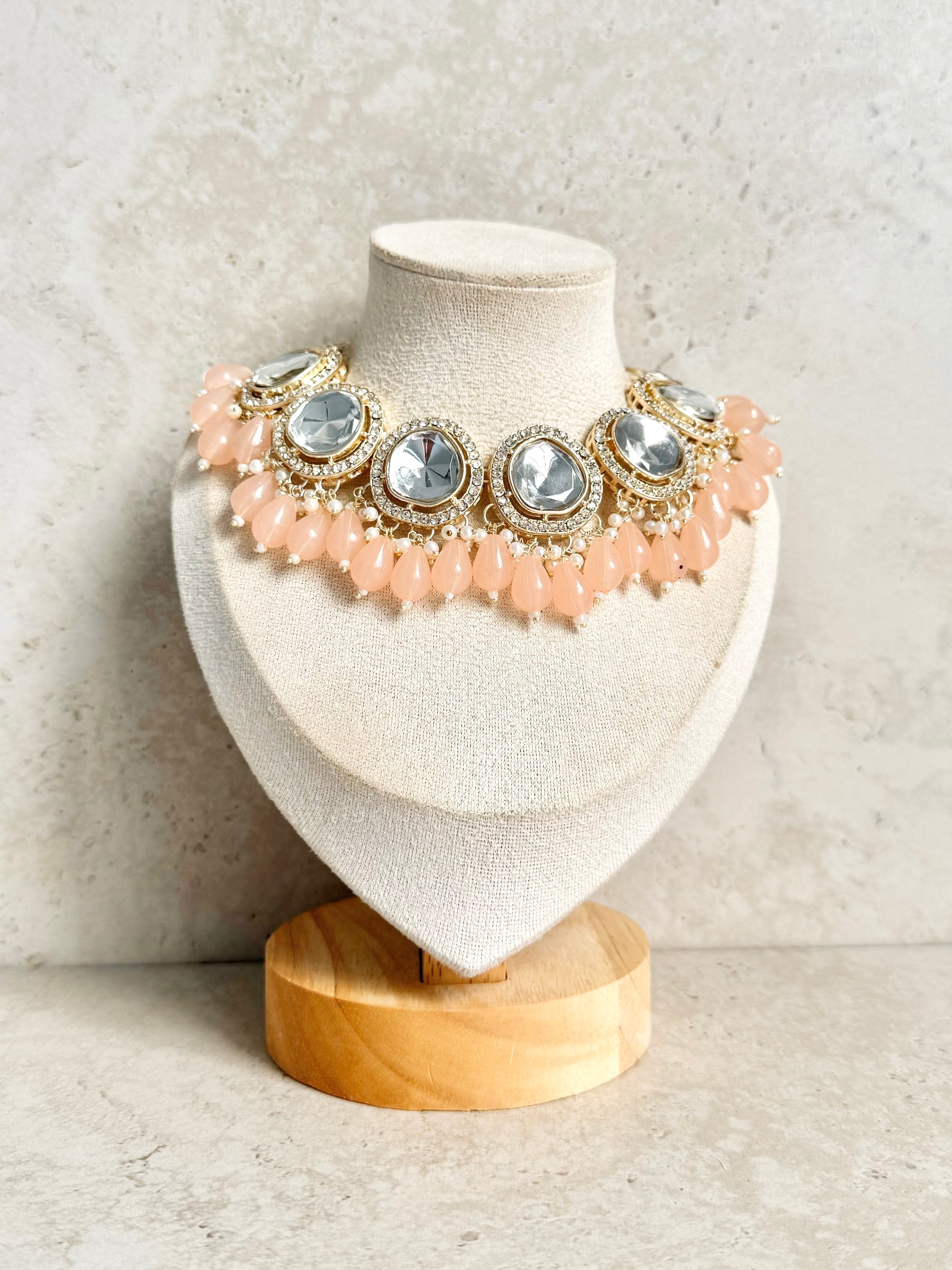 Komal Necklace Set