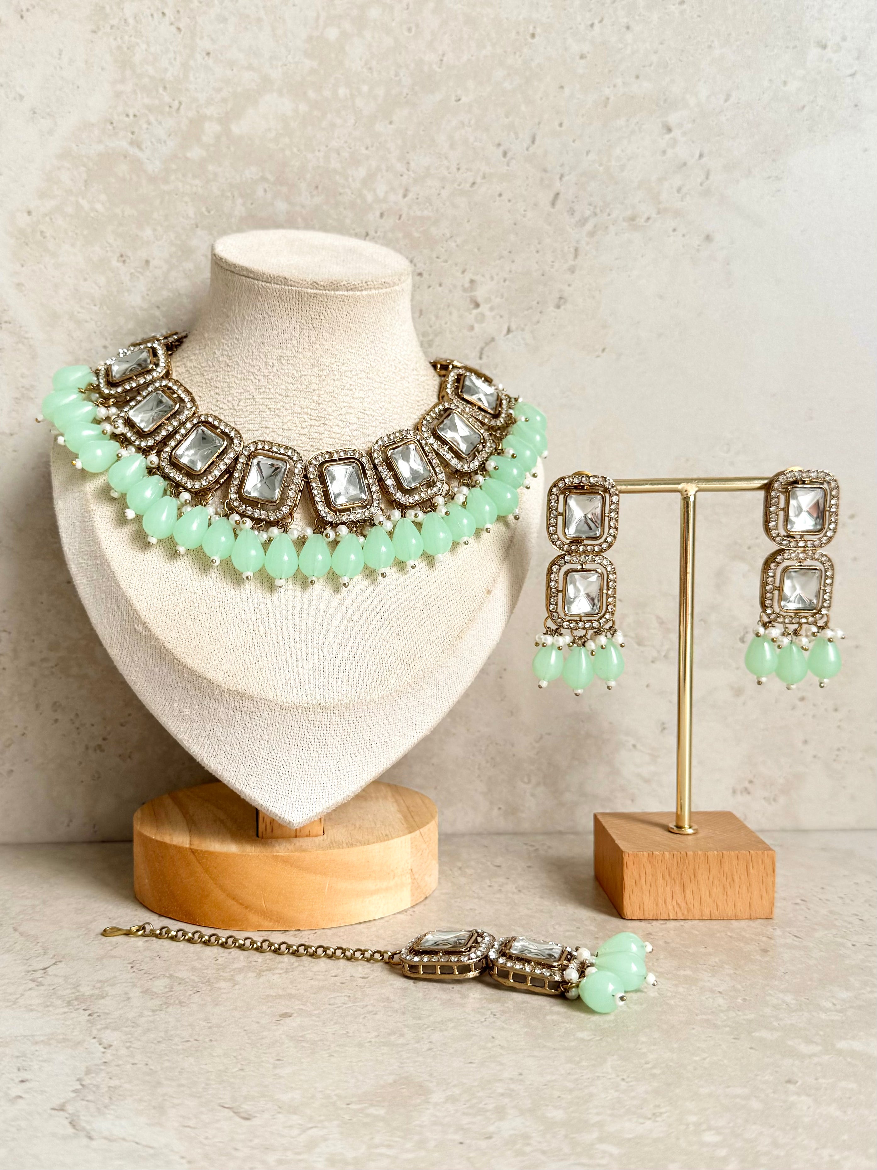 Tania Necklace Set