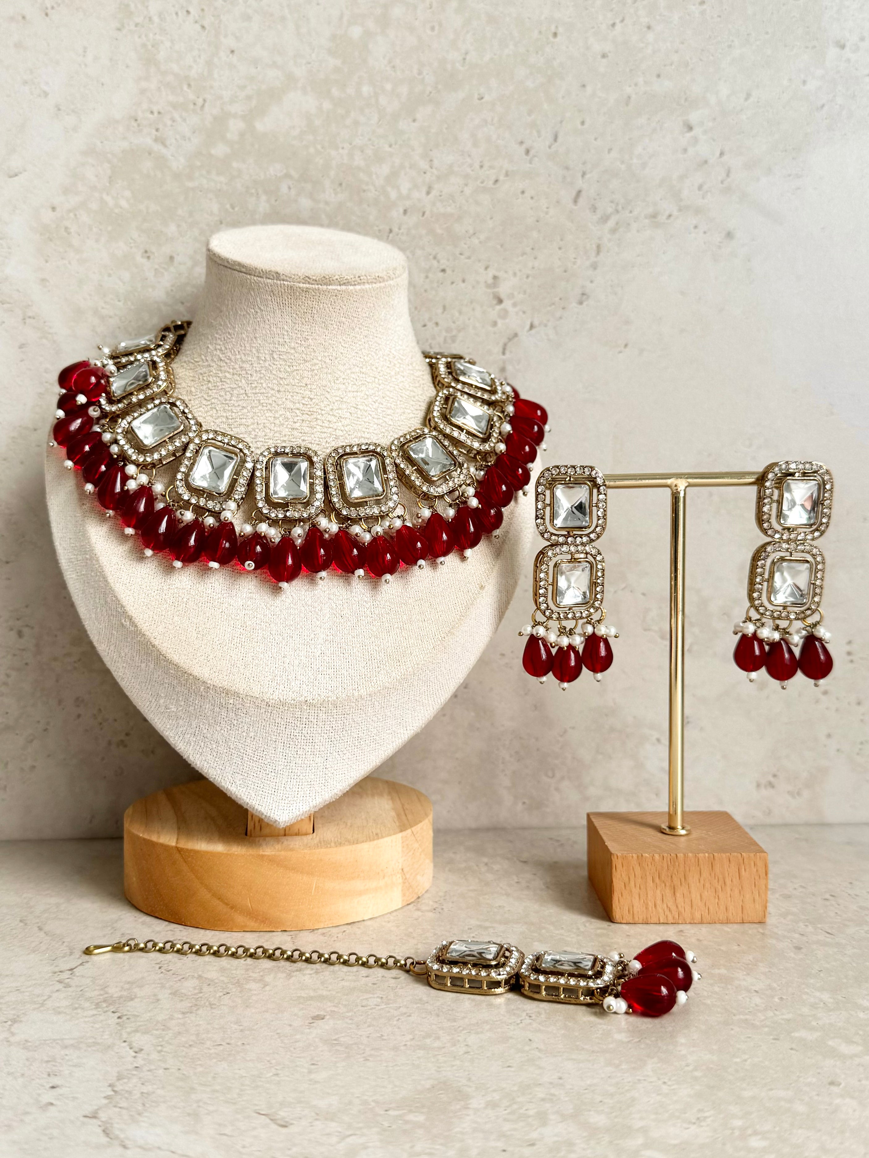 Tania Necklace Set