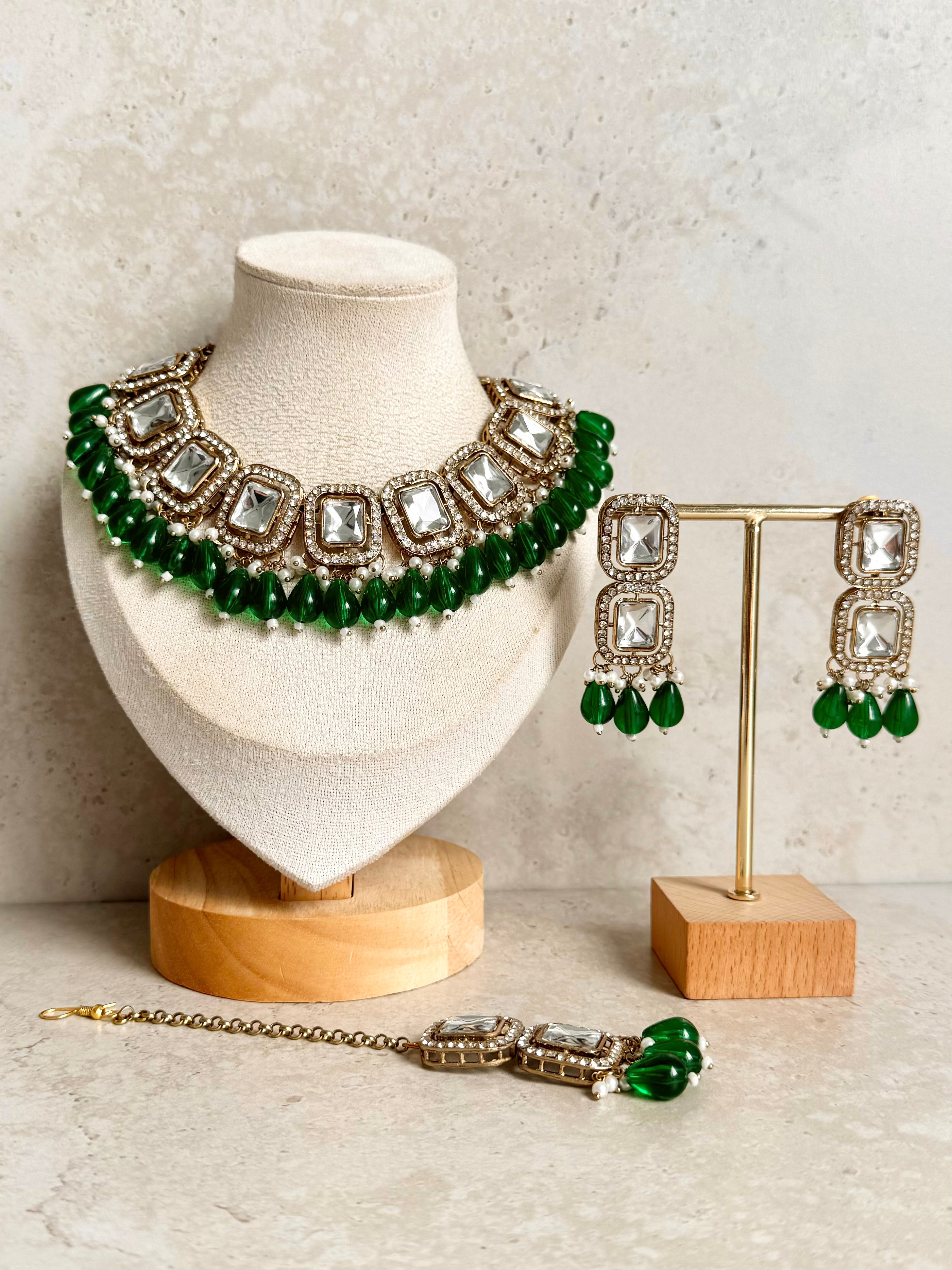 Tania Necklace Set