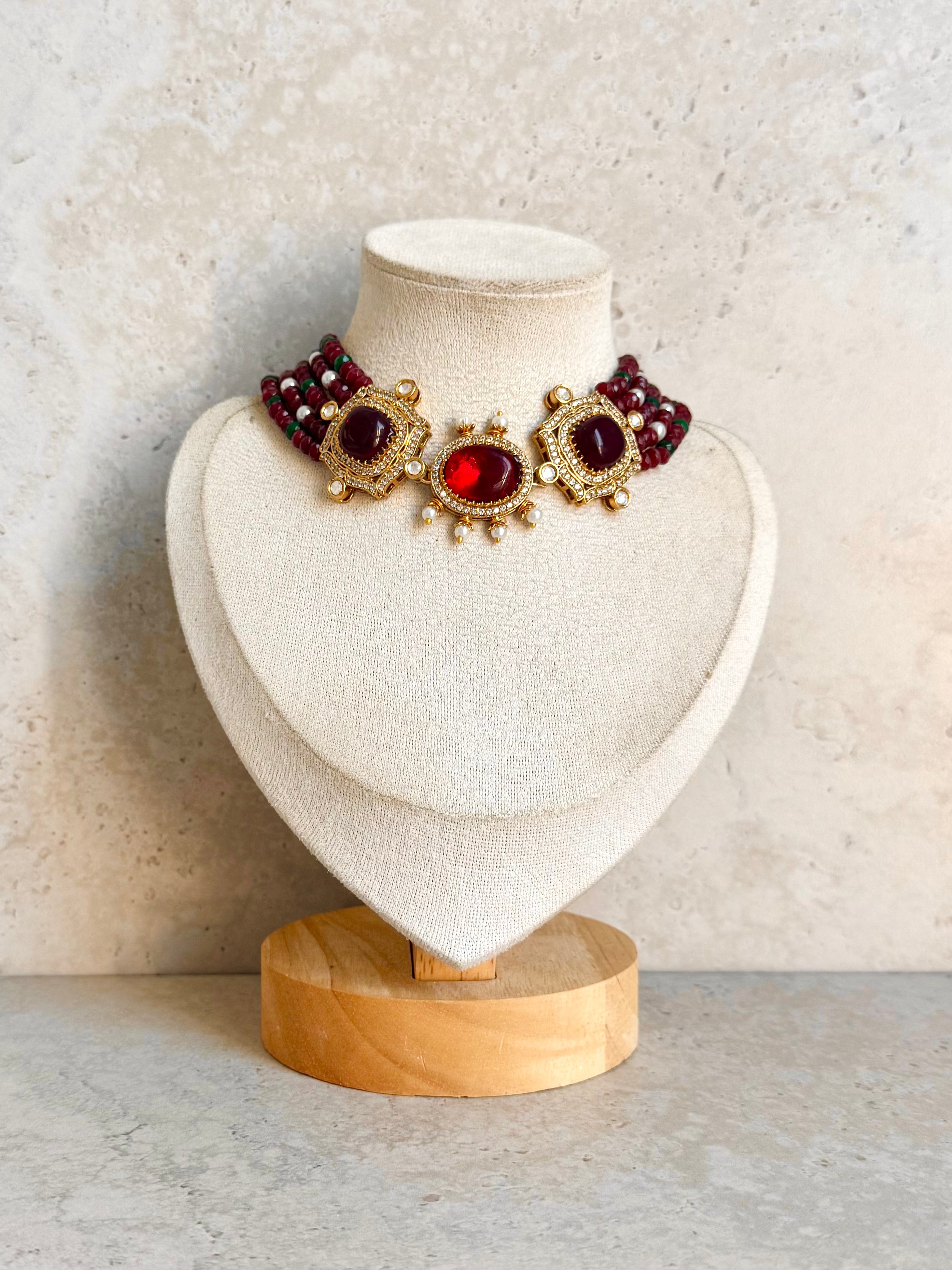 Eshal Necklace Set