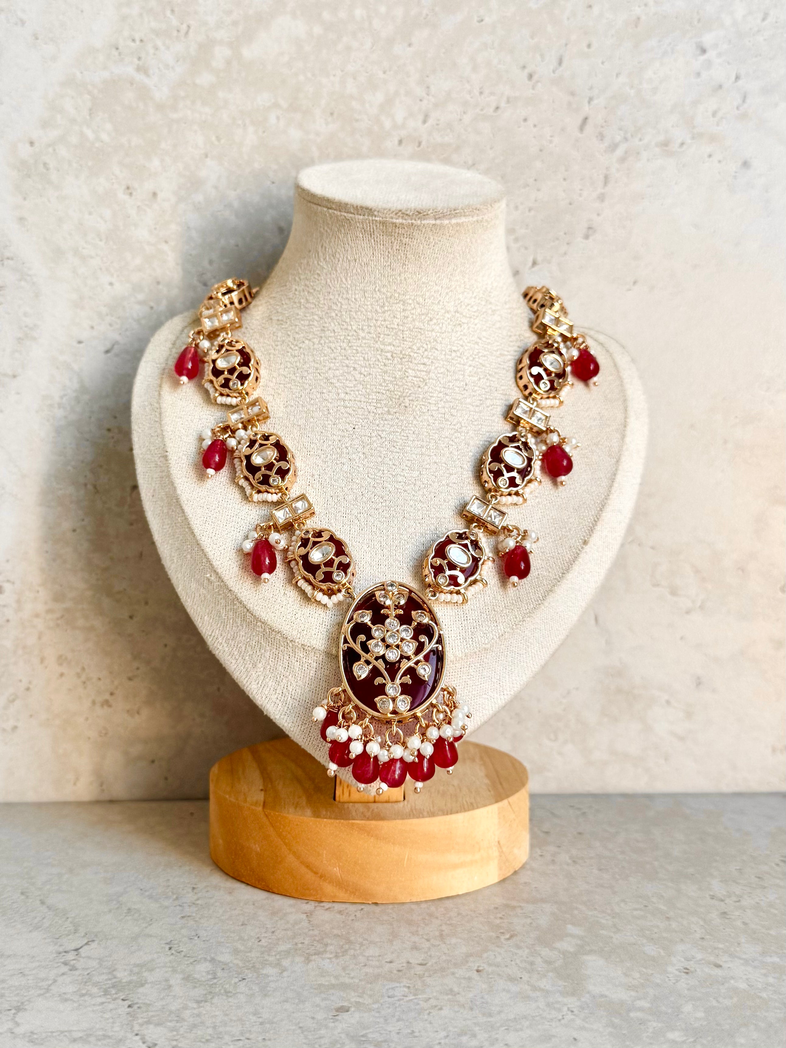Ayesha Necklace Set