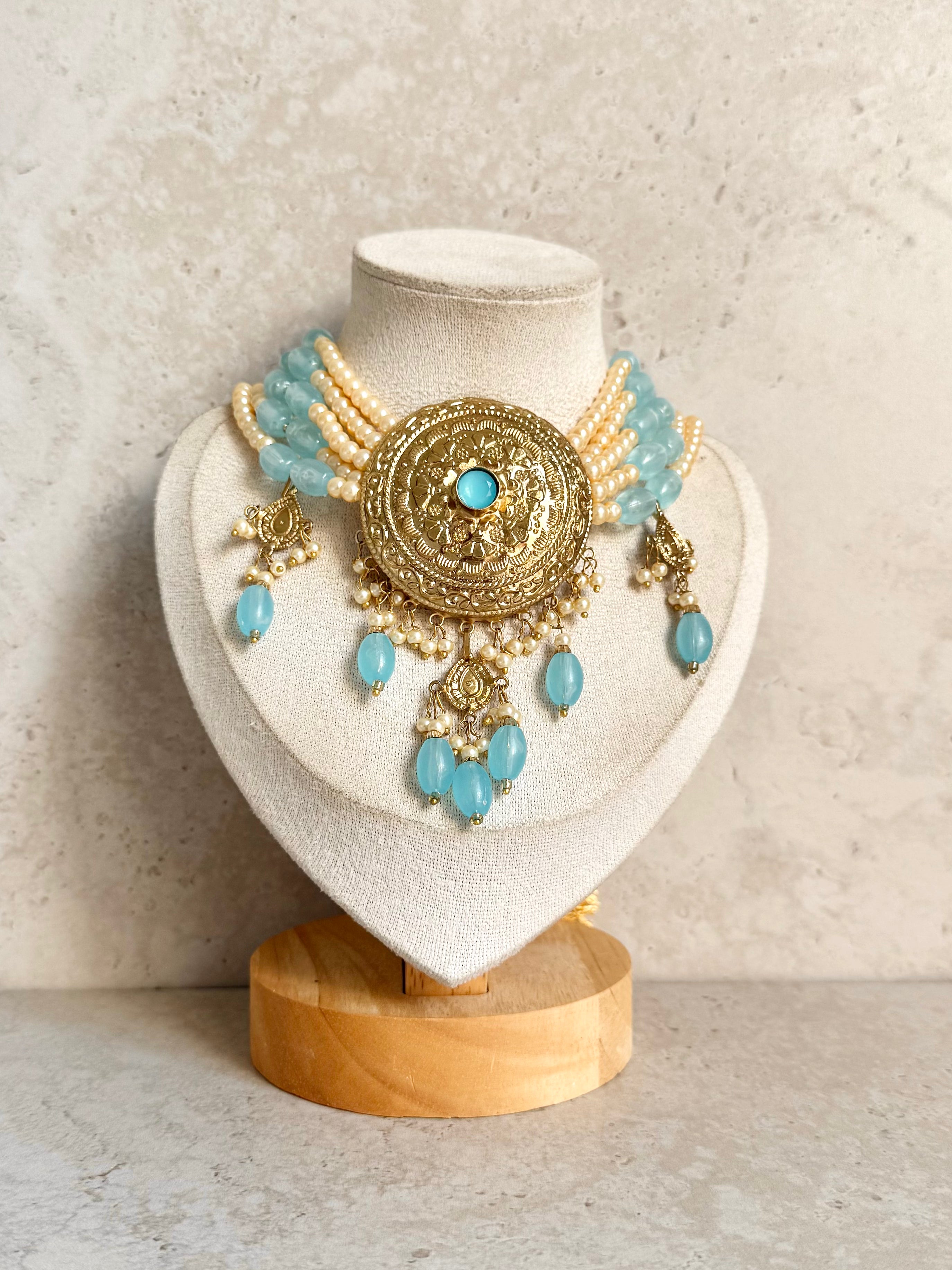 Seema Necklace Set