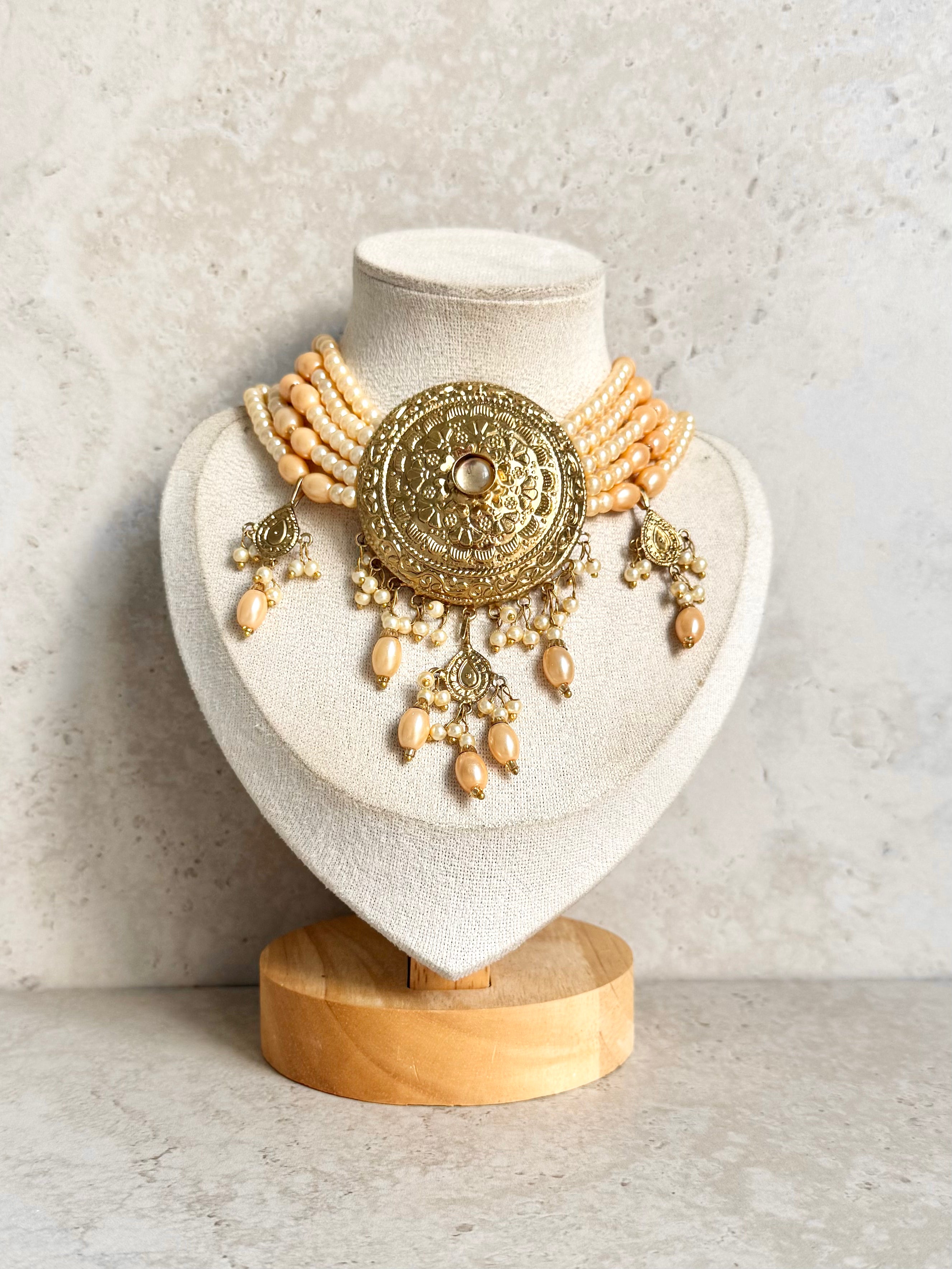 Seema Necklace Set