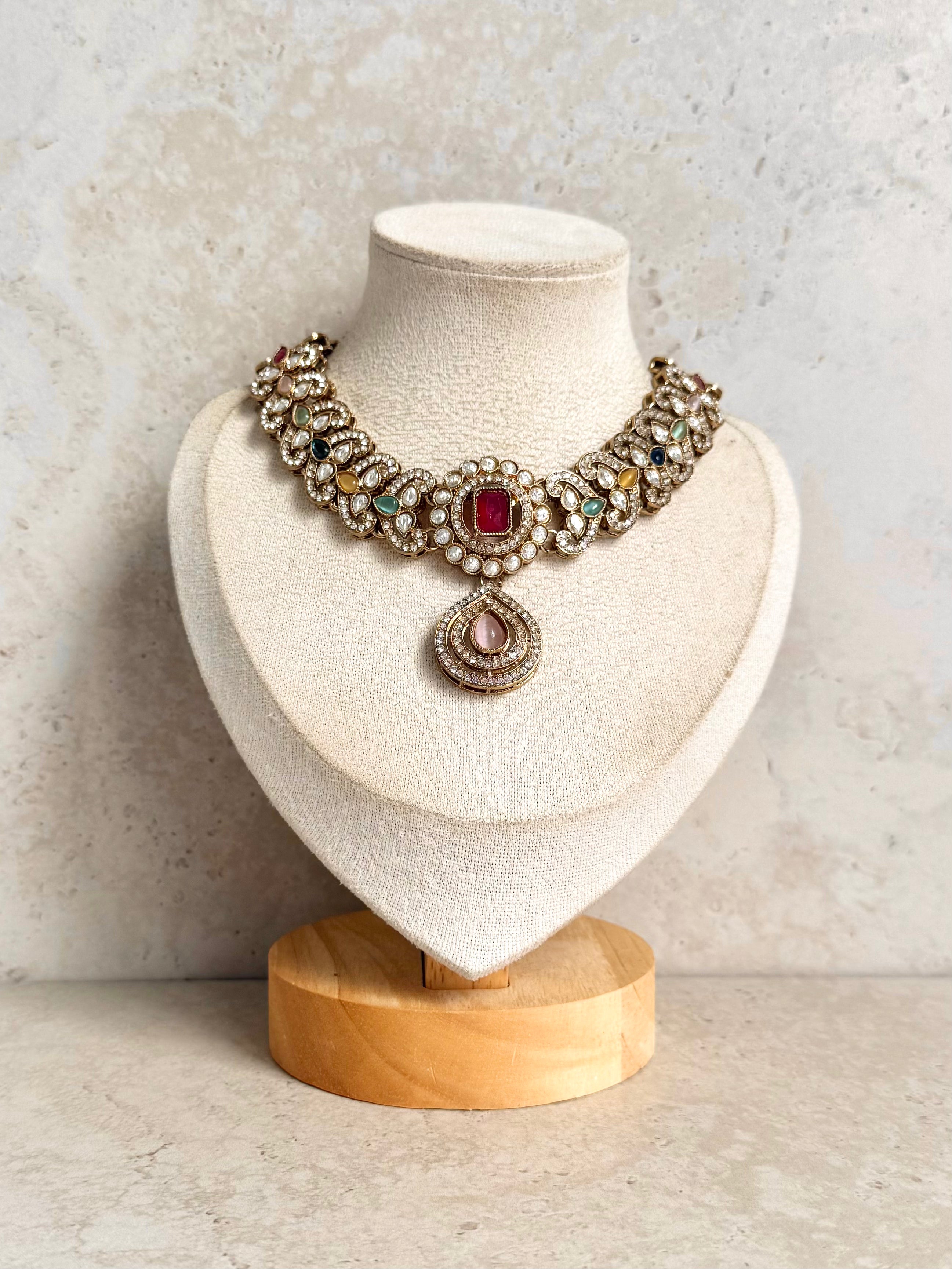 Kiran Necklace Set