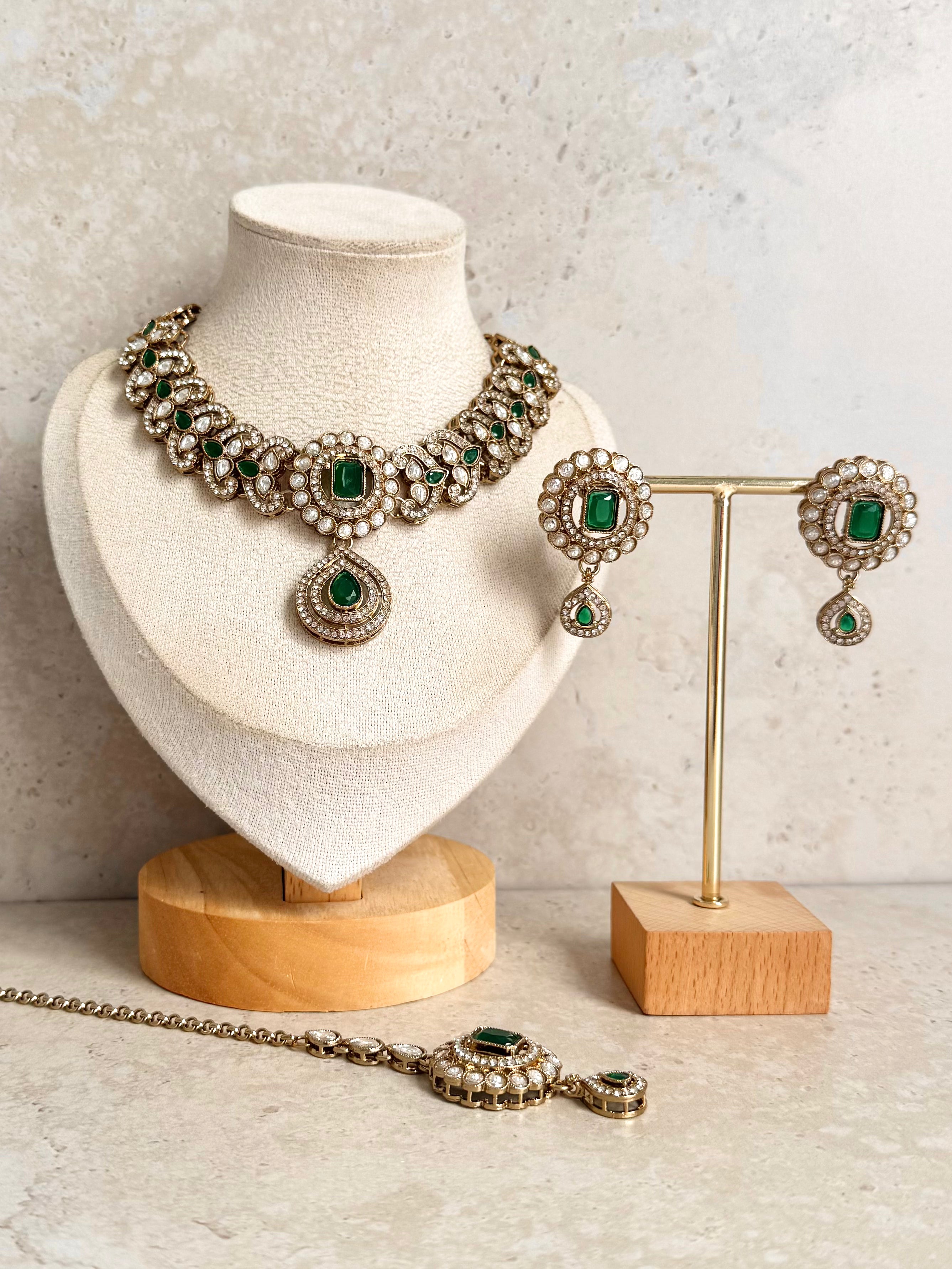 Kiran Necklace Set